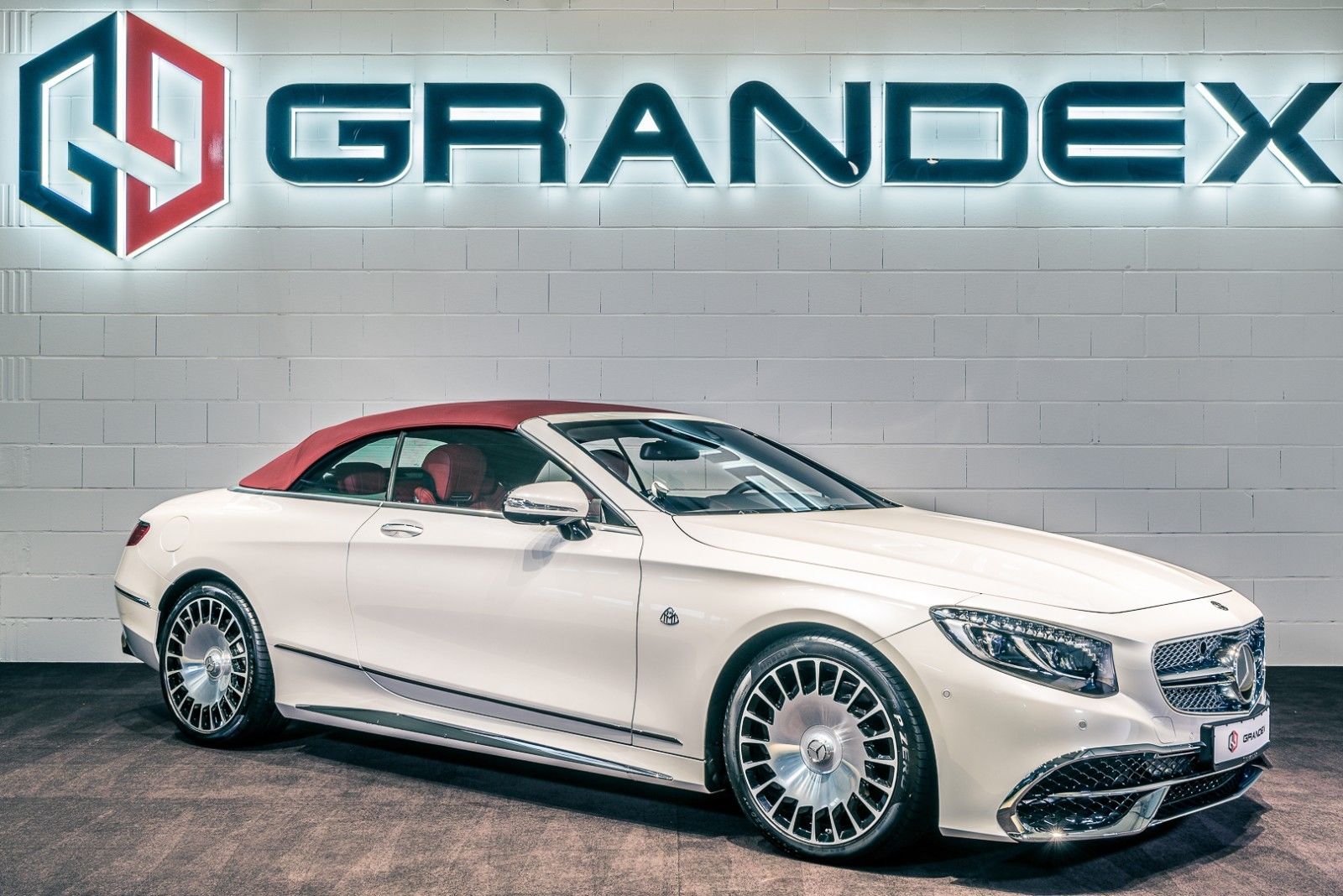 2017 Mercedes-Maybach S650 Cabrio, 5/19