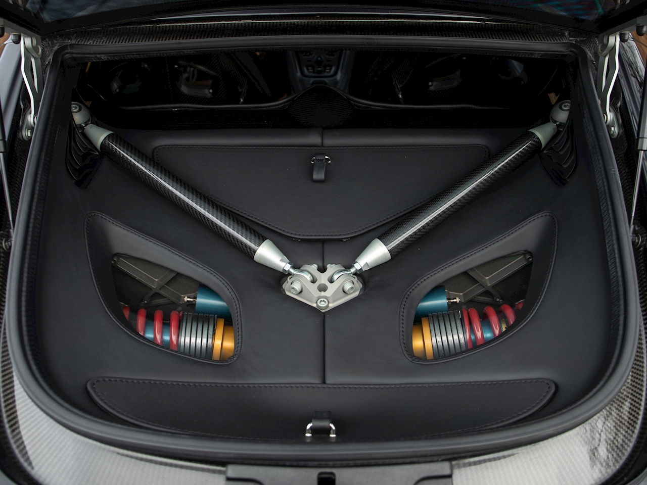 2011 Aston Martin ONE-77, 8/8