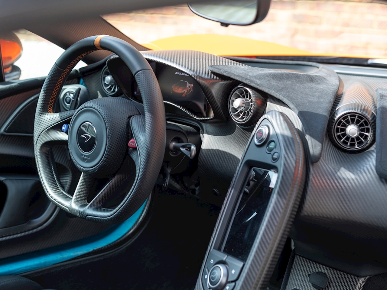 2015 McLaren P1, 15/20