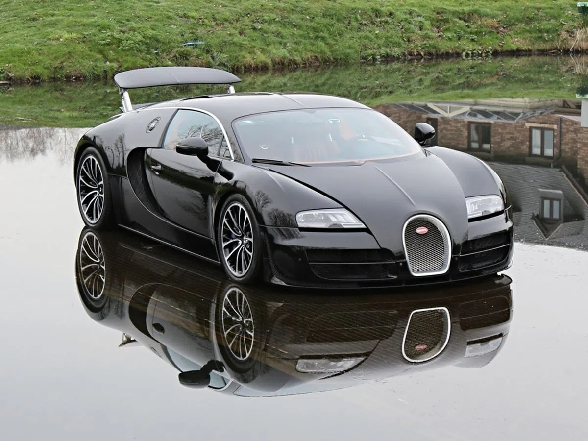 2011 Bugatti Veyron Supersport for sale, exterior, Black & Exposed Carbon