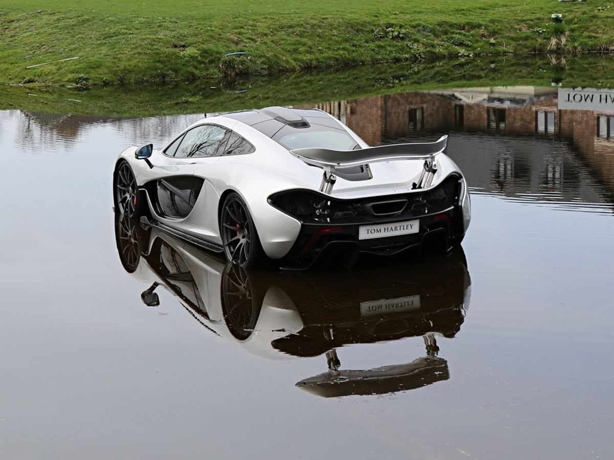 2014 McLaren P1, 2/20
