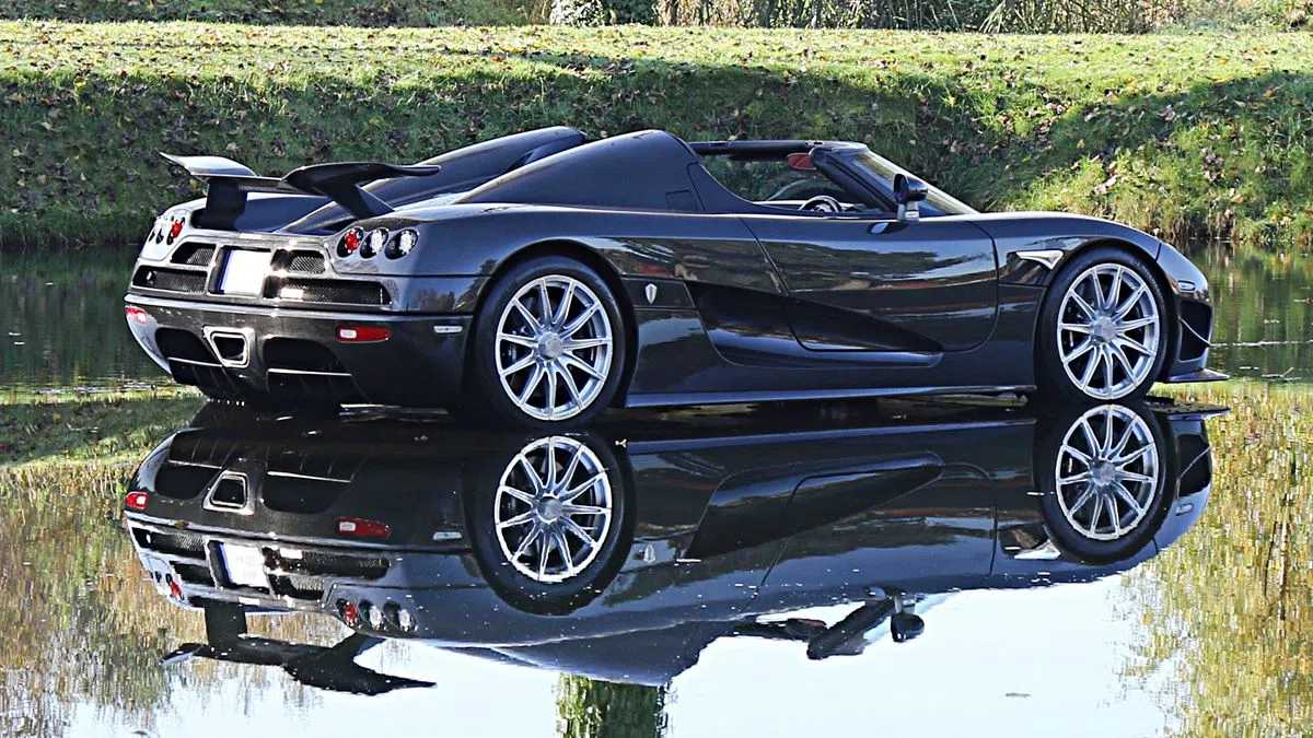 2008 Koenigsegg CCX R Edition, side profile, Exposed Carbon