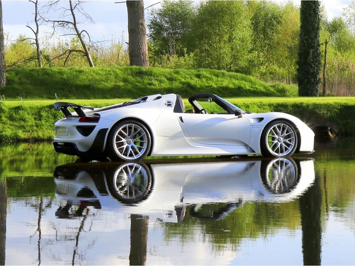 2014 Porsche 918 Spyder Weissach Package, 2/20