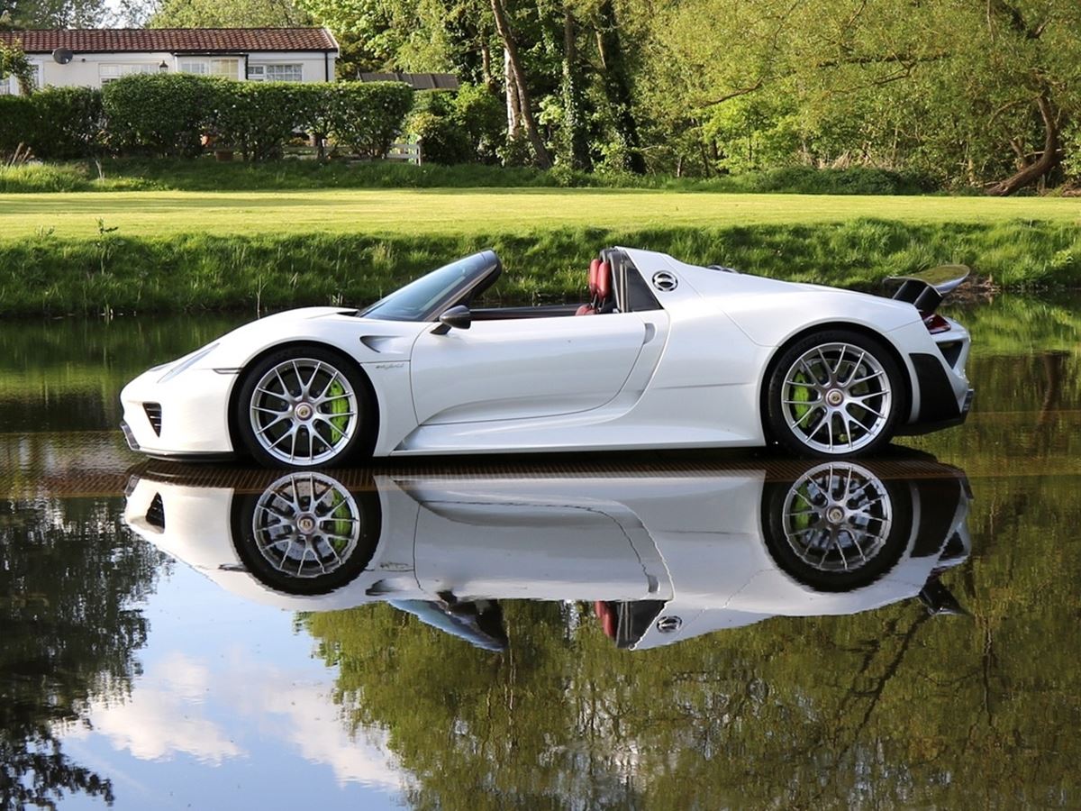2014 Porsche 918 Spyder Weissach Package, 15/20