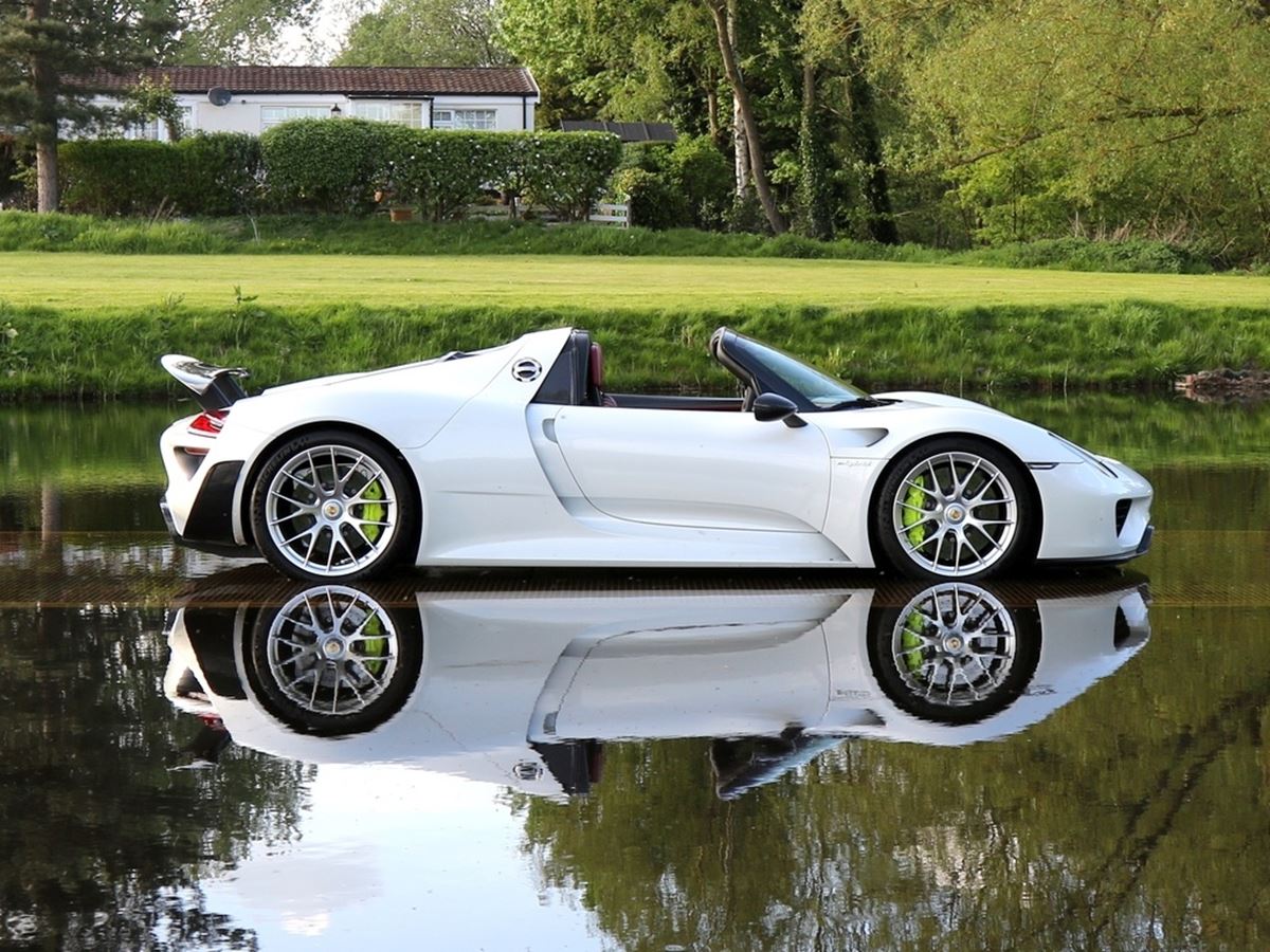 2014 Porsche 918 Spyder Weissach Package, 17/20