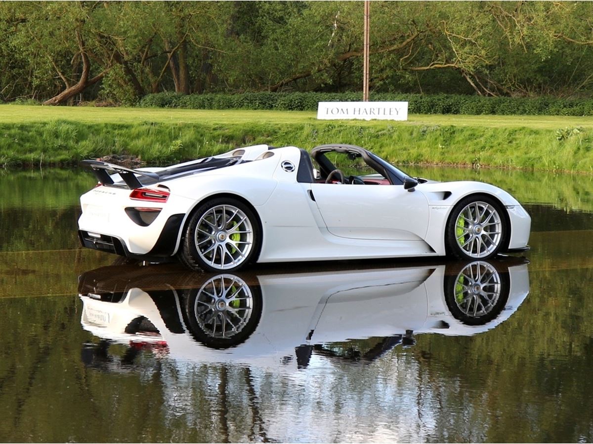 2014 Porsche 918 Spyder Weissach Package, 19/20