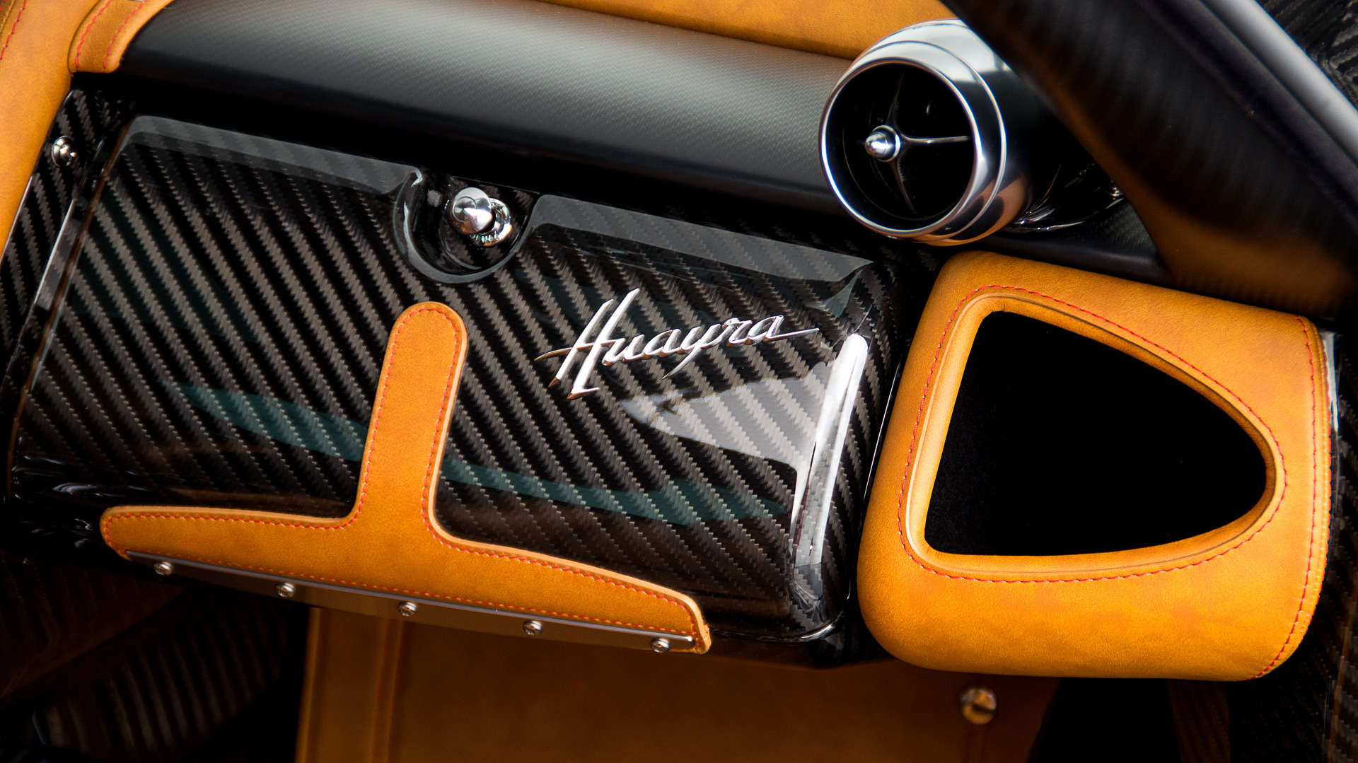 2015 Pagani Huayra, 22/23