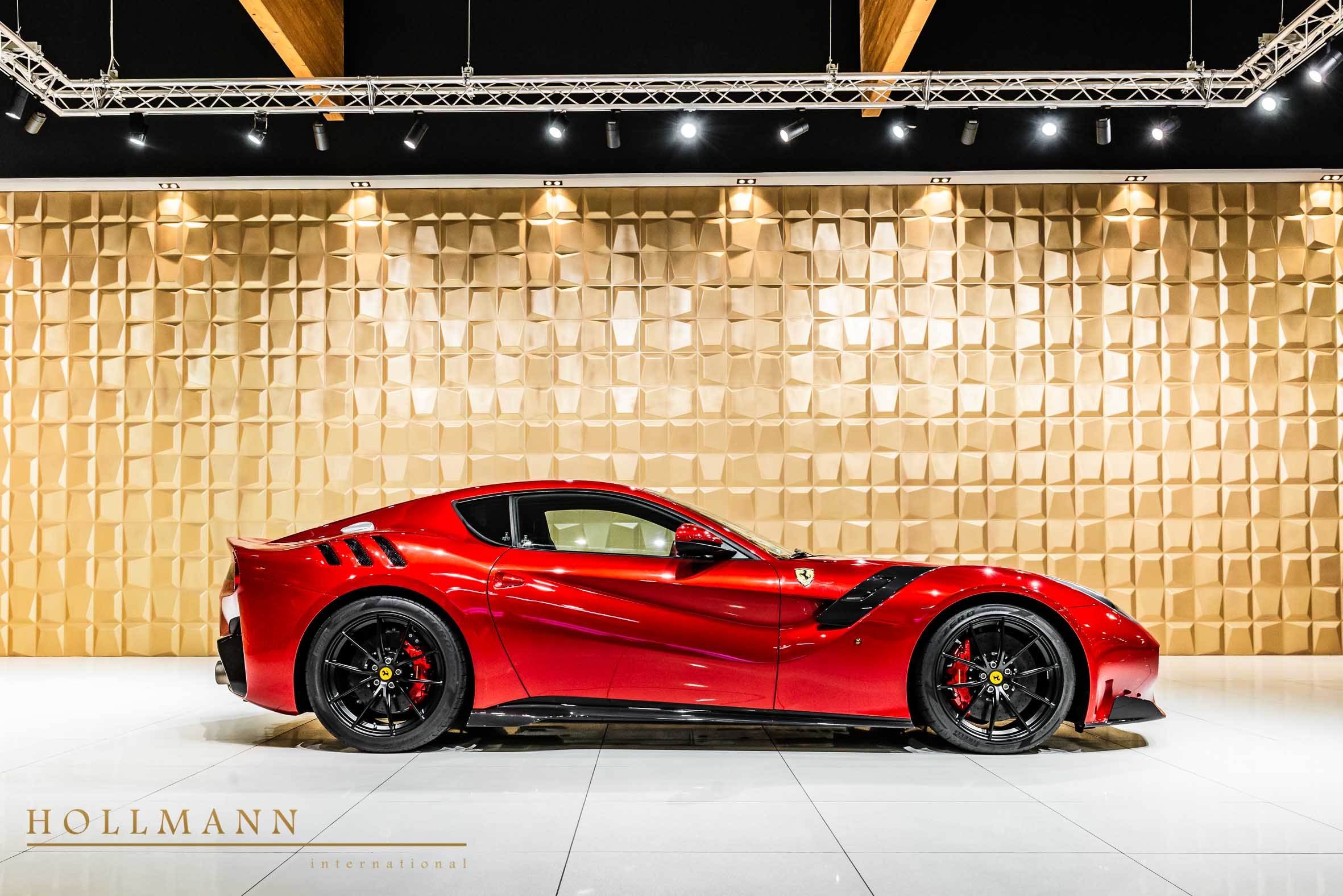 2020 Ferrari F12 TDF, 13/20