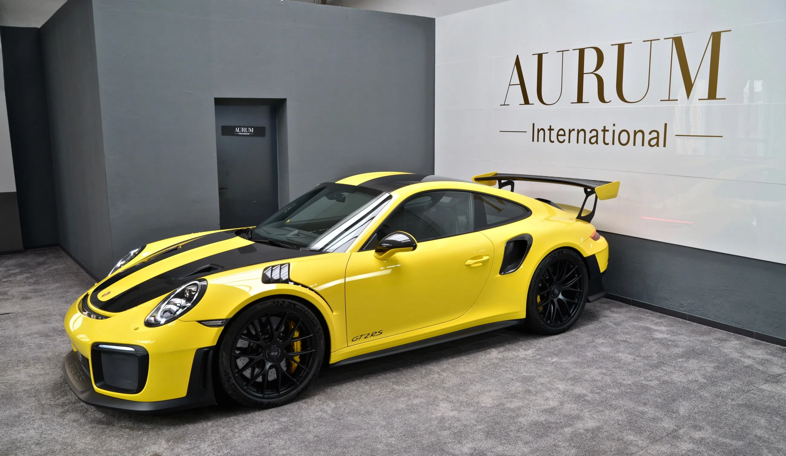 2020 Porsche 911 GT2 RS WEISSACH PACKAGE
