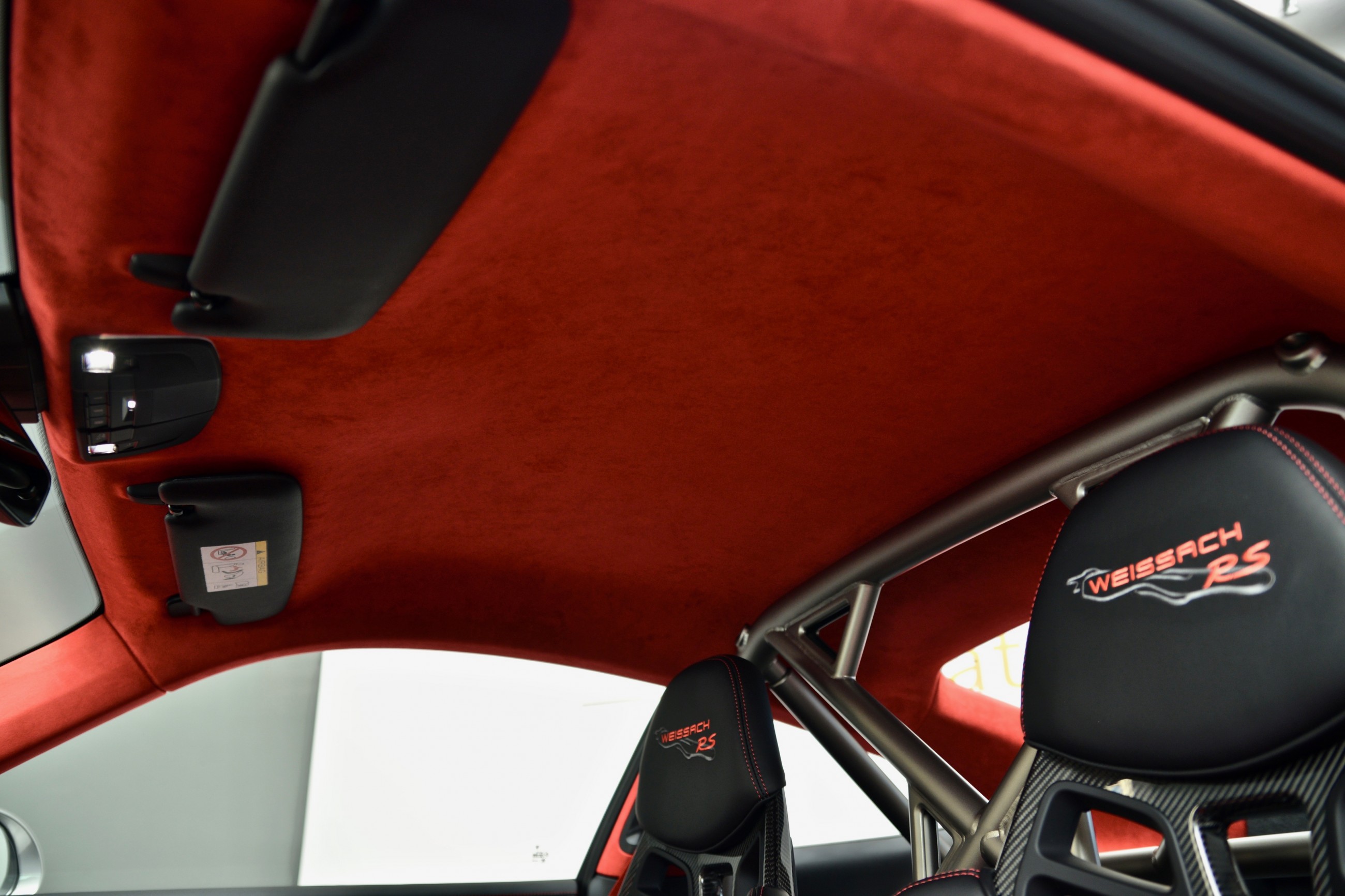 2020 Porsche 911 GT2 RS WEISSACH PACKAGE, 13/20