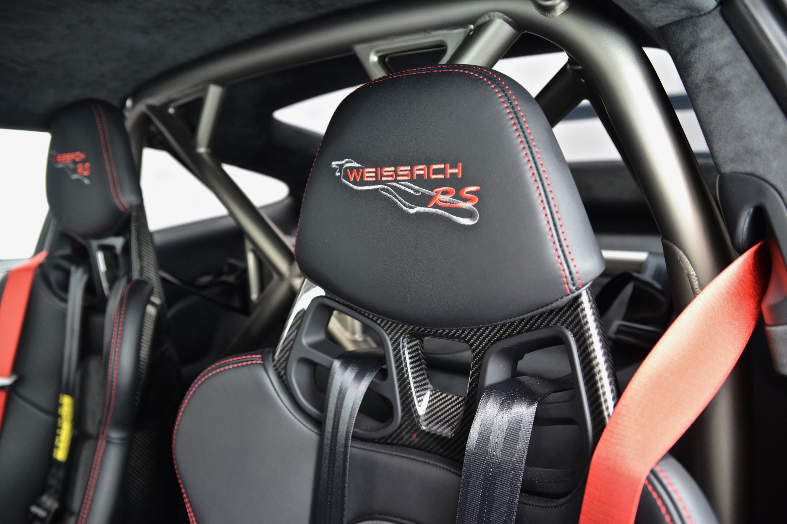 2020 Porsche 911GT2 RS WEISSACH PACKAGE, 8/20