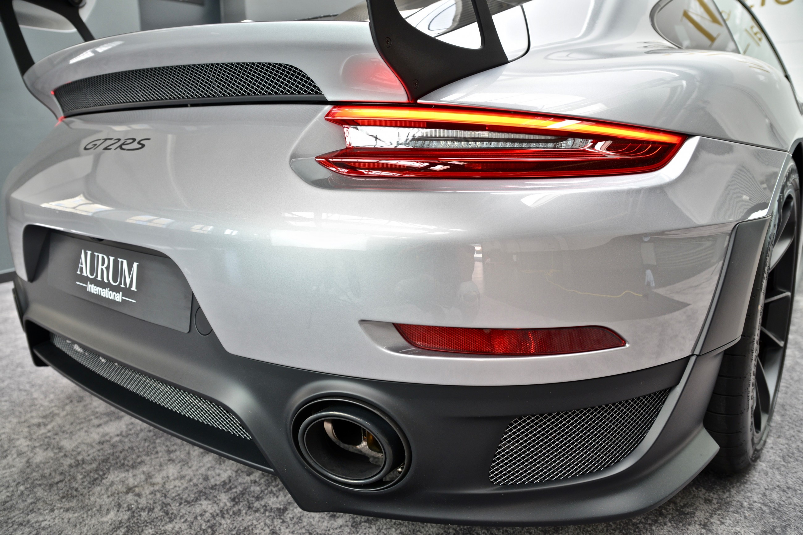 2020 Porsche 911GT2 RS WEISSACH PACKAGE, 19/20