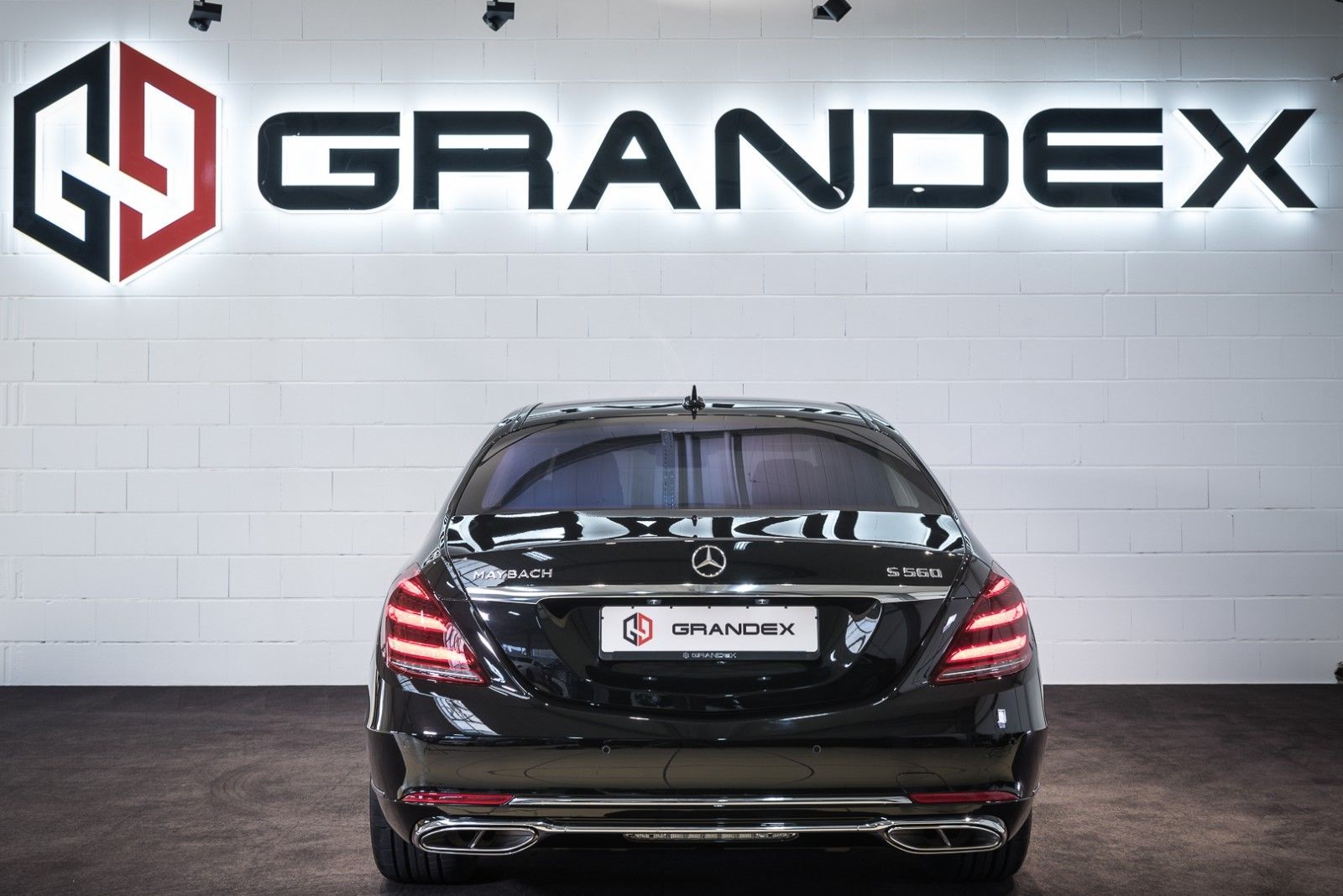 2018 Mercedes-Maybach S560 4Matic, 2/20