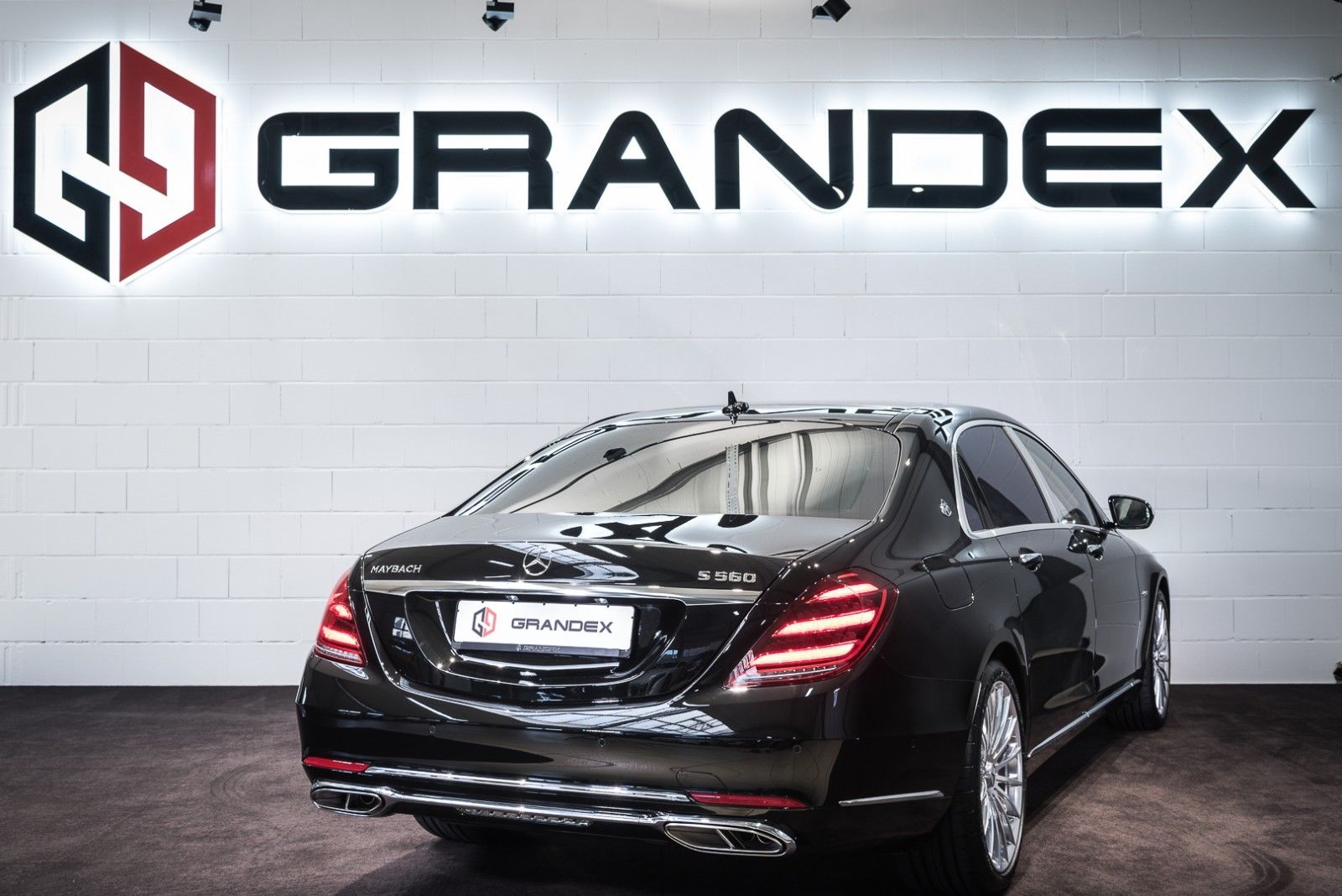 2018 Mercedes-Maybach S560 4Matic, 3/20