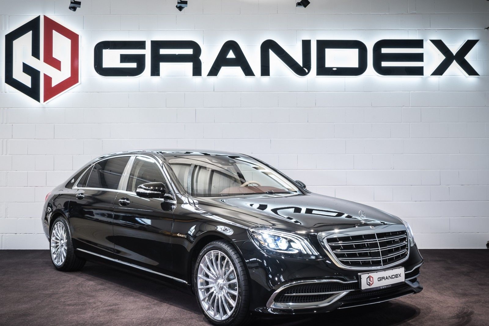 2018 Mercedes-Maybach S560 4Matic, 4/20