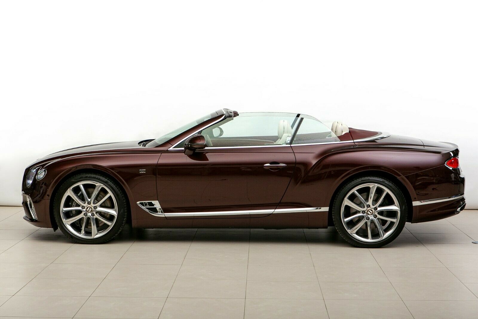 2019 Bentley Continental GTC 6.0 W12 1st Edition, 4/17