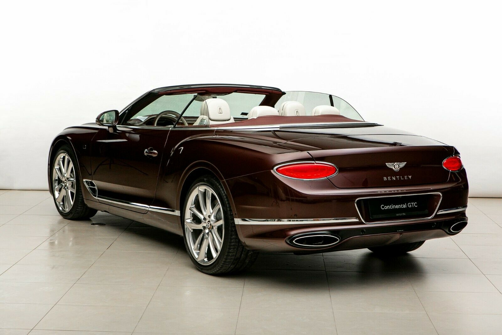 2019 Bentley Continental GTC 6.0 W12 1st Edition, 6/17