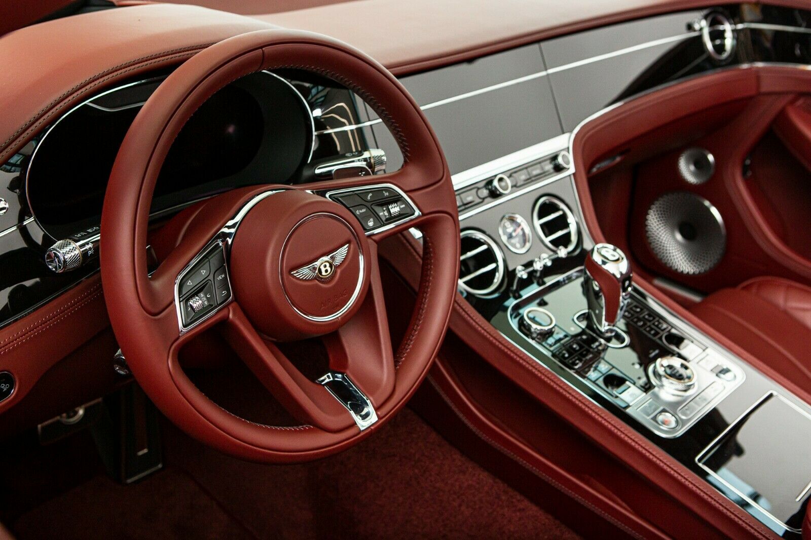 2020 Bentley Continental GTC, 2/17