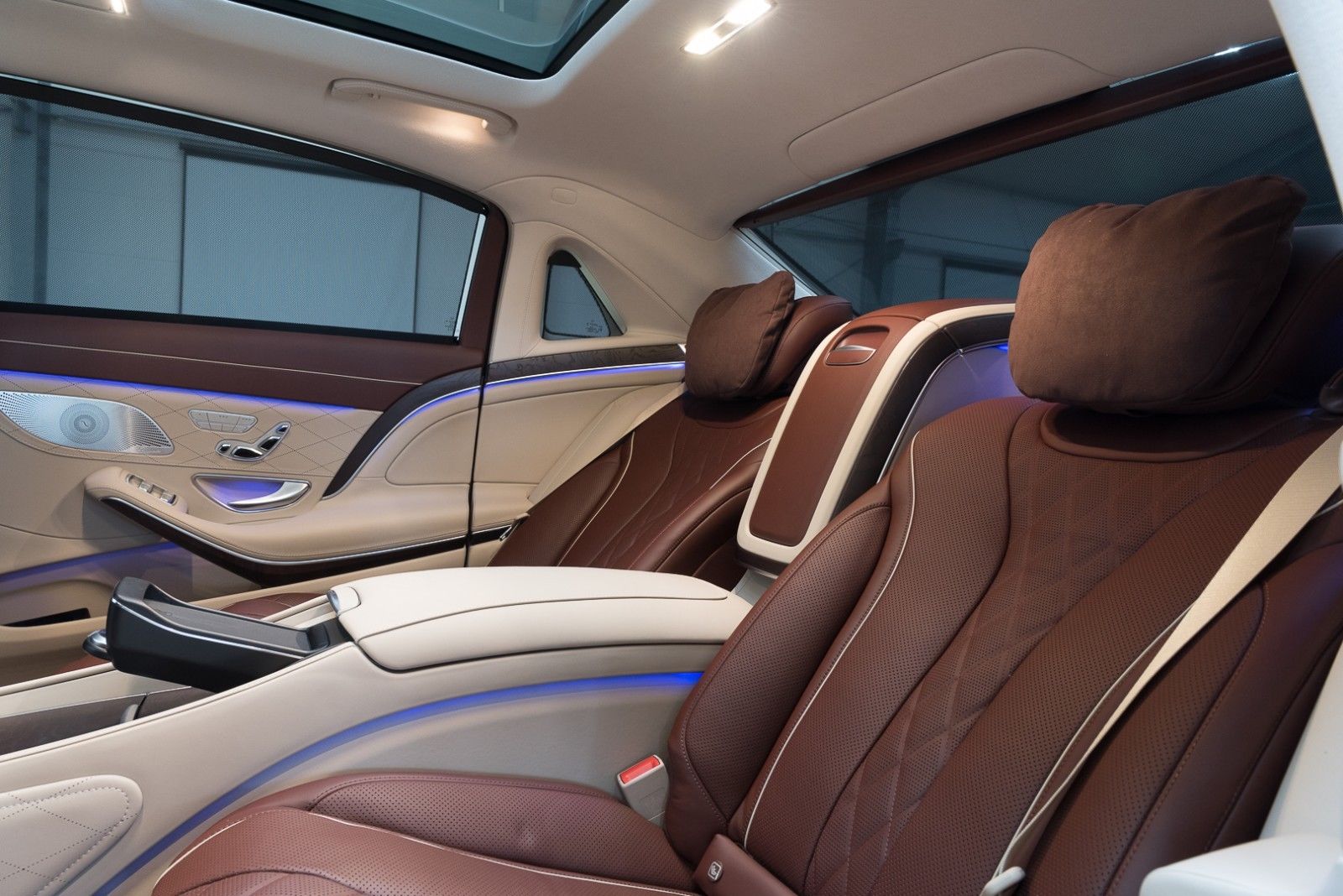 2018 Mercedes-Maybach S560 4Matic, 15/20