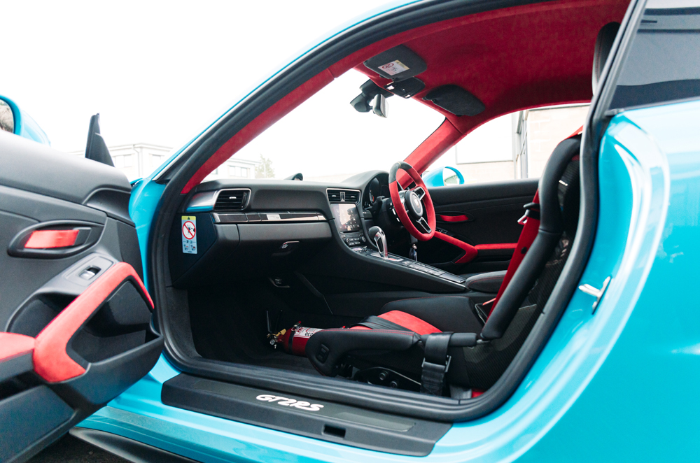 2018 Porsche 911 GT2 RS WEISSACH PACKAGE, 9/20