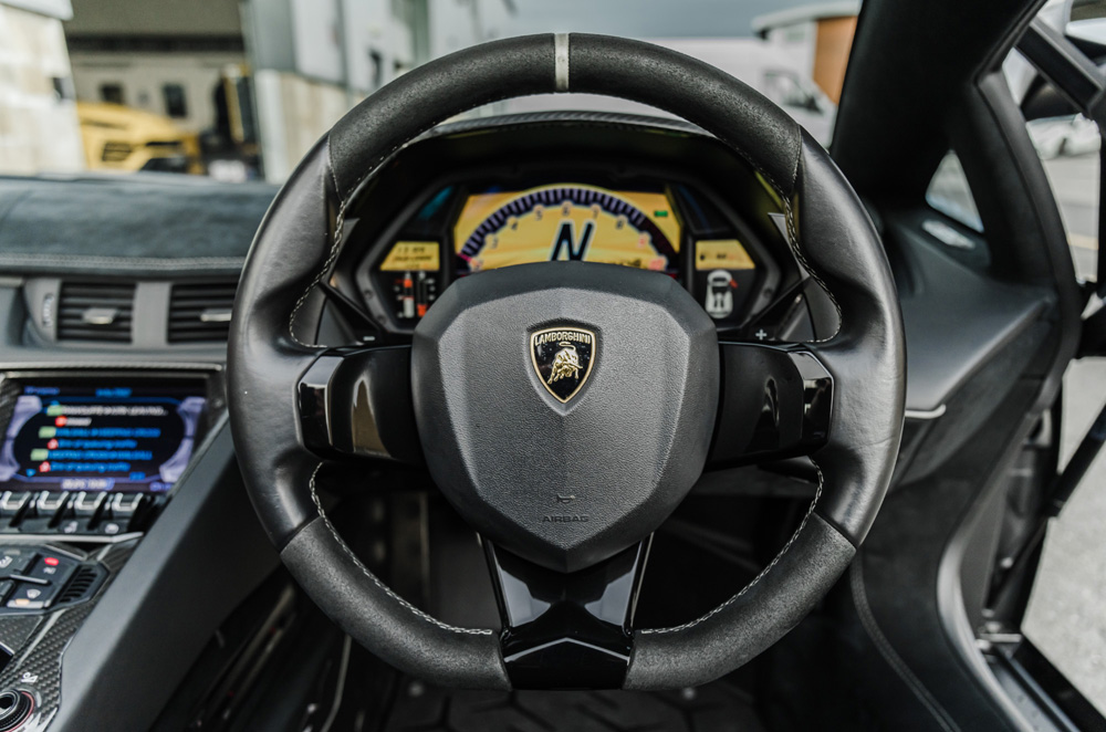 2016 LAMBORGHINI AVENTADOR CONVERTIBLE 6.5 LP 750-4 SUPERVELOCE ROADSTER, 18/20