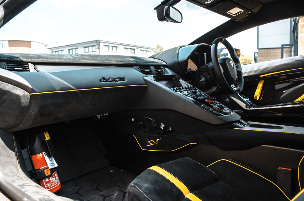2016 LAMBORGHINI AVENTADOR 750-4 SUPERVELOCE, 4/19
