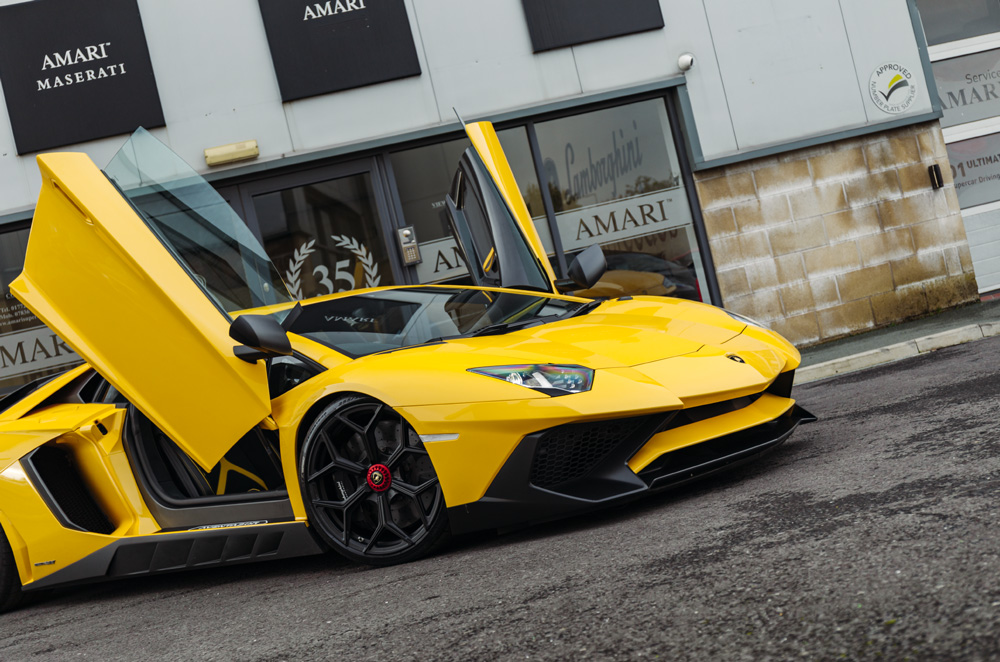 2016 LAMBORGHINI AVENTADOR 750-4 SUPERVELOCE, 10/19