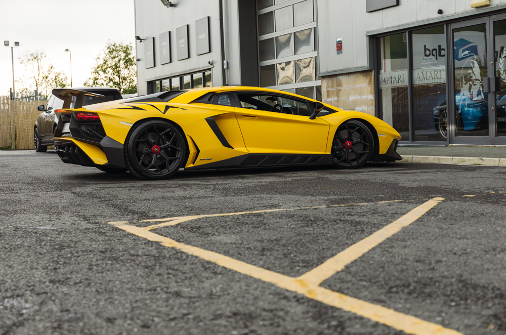 2016 LAMBORGHINI AVENTADOR 750-4 SUPERVELOCE, 16/19