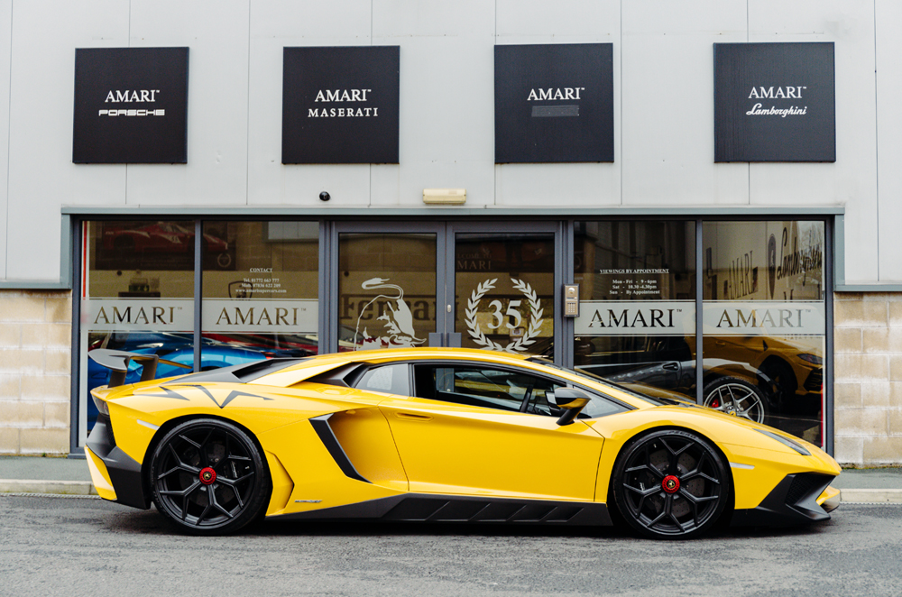 2016 LAMBORGHINI AVENTADOR 750-4 SUPERVELOCE, 17/19