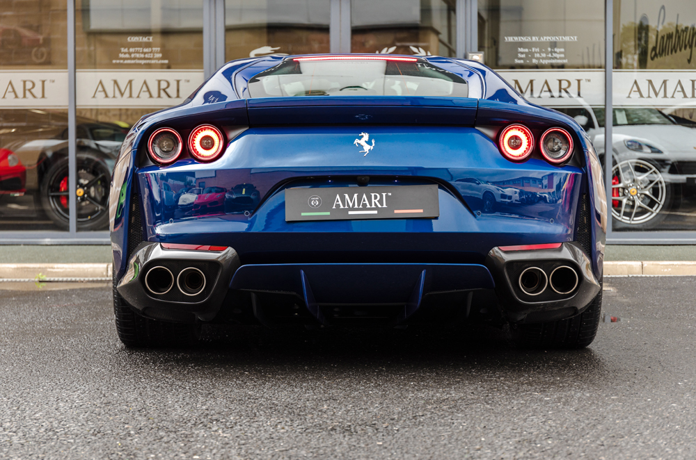 2019 Ferrari 812 Superfast, 17/20