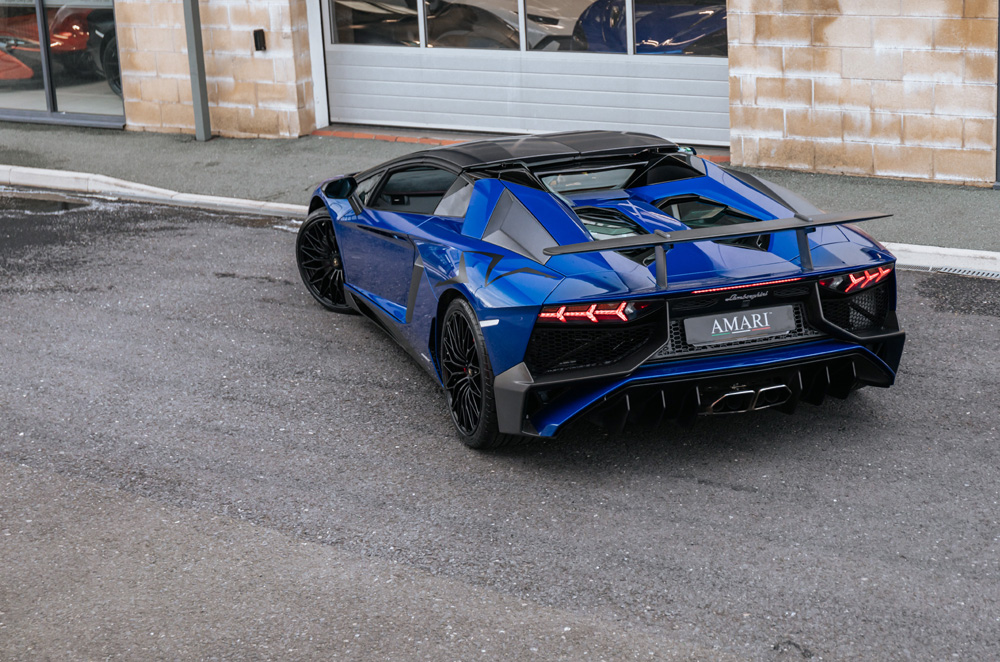 2017 LAMBORGHINI AVENTADOR CONVERTIBLE  LP 750-4 SUPERVELOCE ROADSTER, 2/20