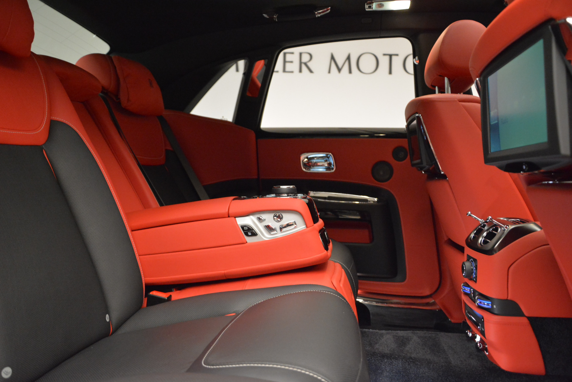 2017 Rolls-Royce Dawn Ghost Badge, 17/17