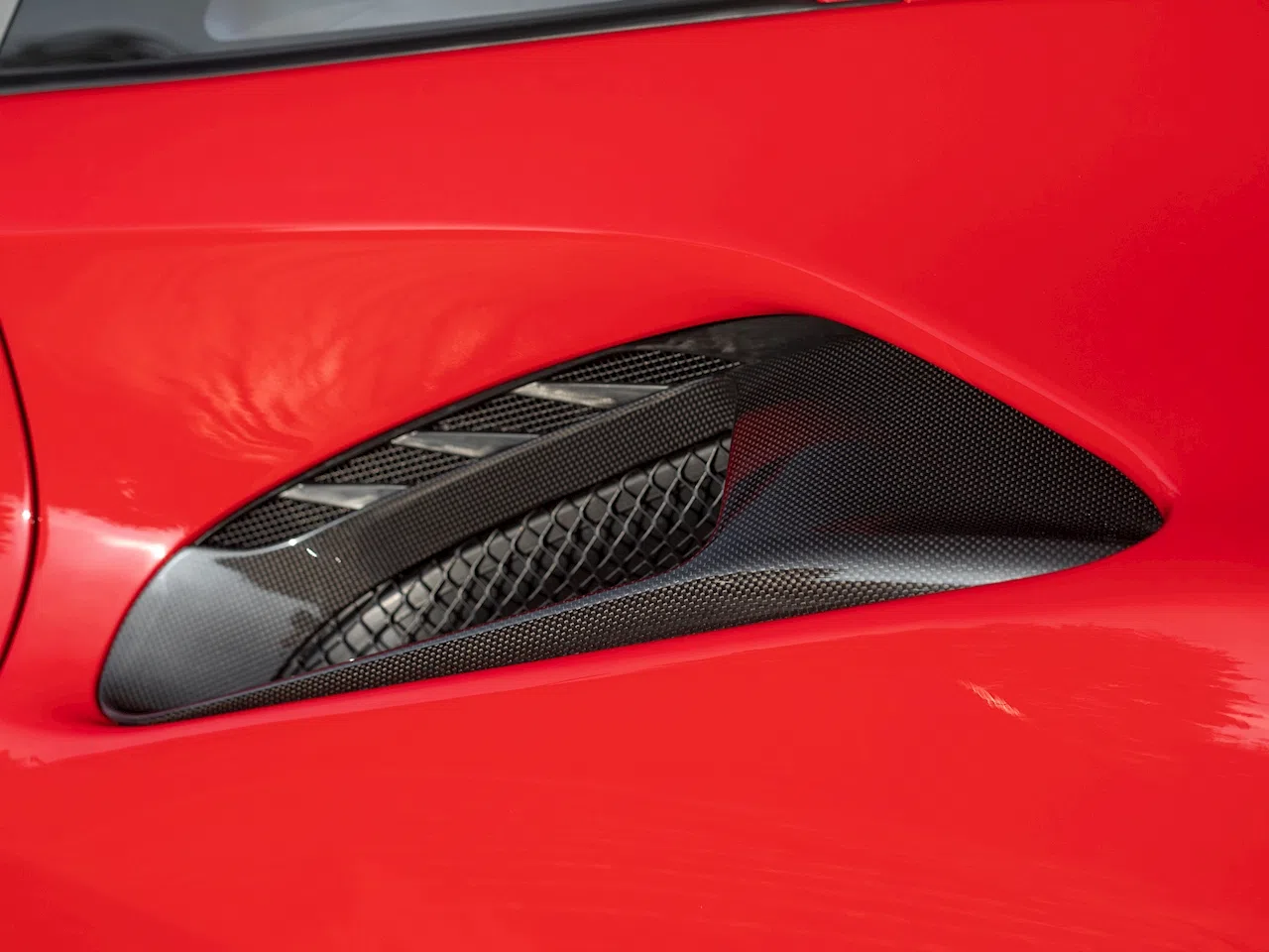 2019 Ferrari 488 Pista for sale, exterior, Rosso Corsa