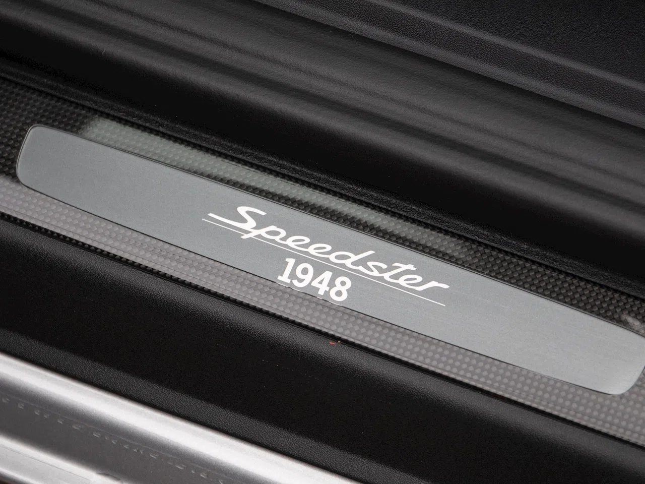 2019 Porsche 911 (991.2) Speedster interior, door sill, Black Leather