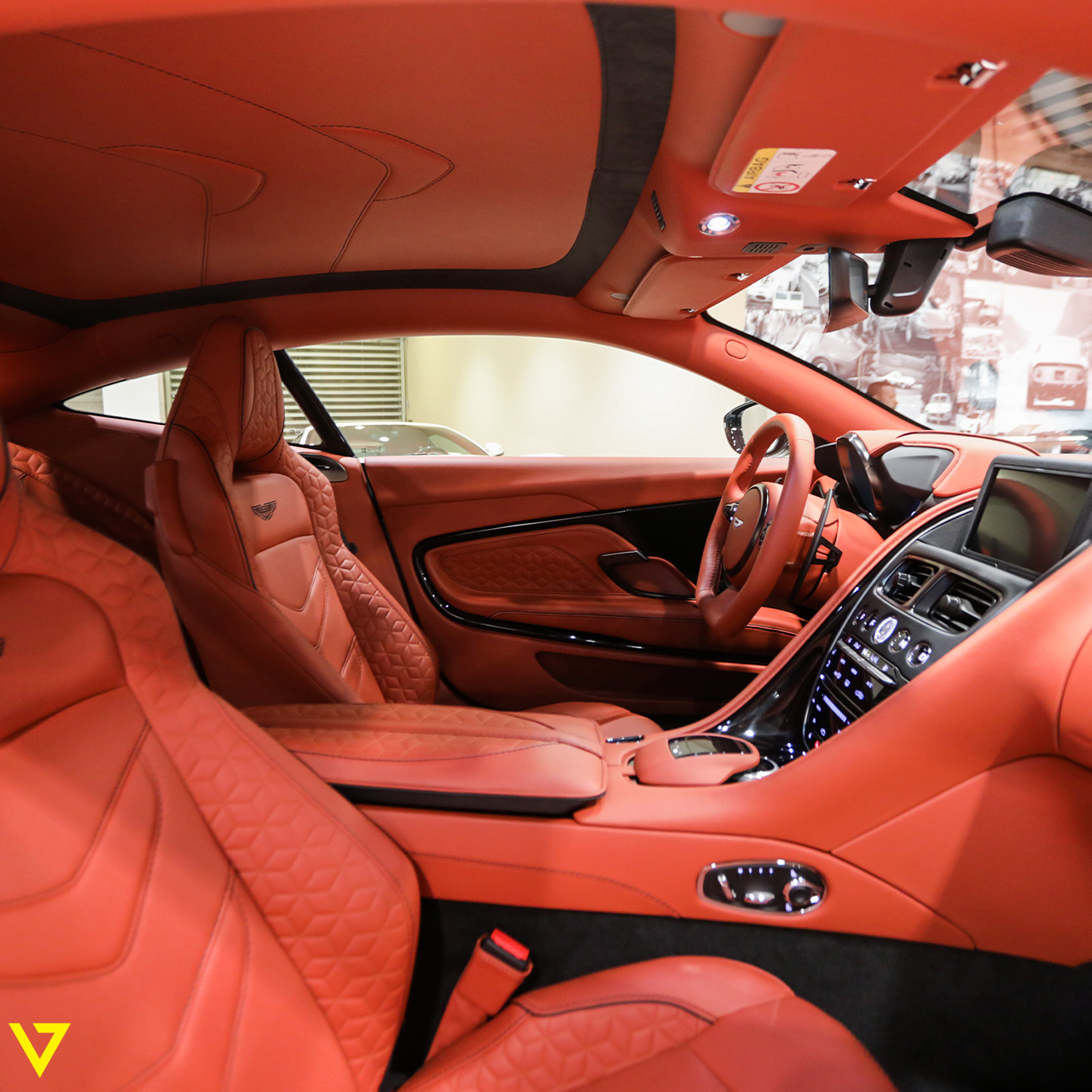 2019 Aston Martin DBS Superleggera, 3/14