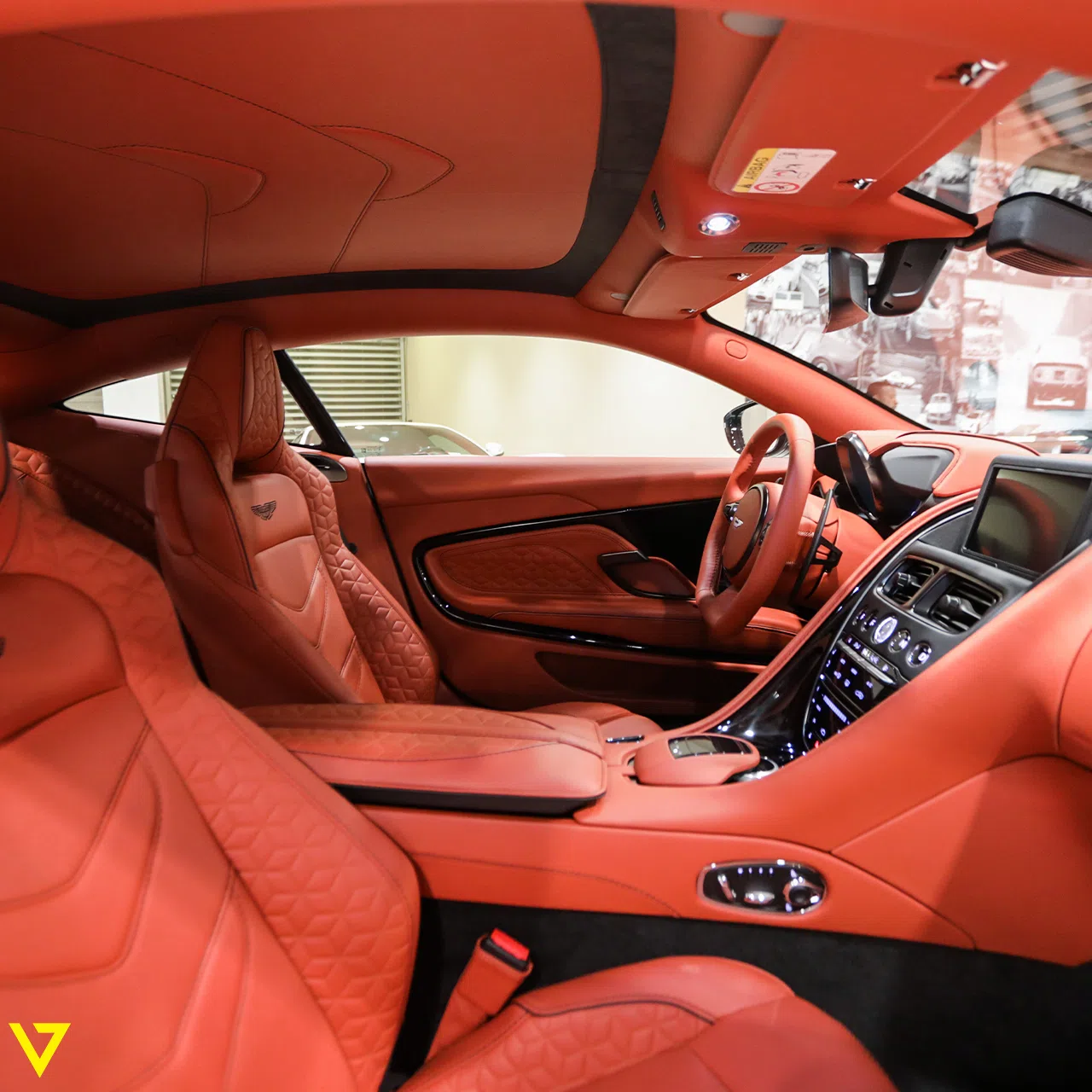 2019 Aston Martin DBS Superleggera, 3/14