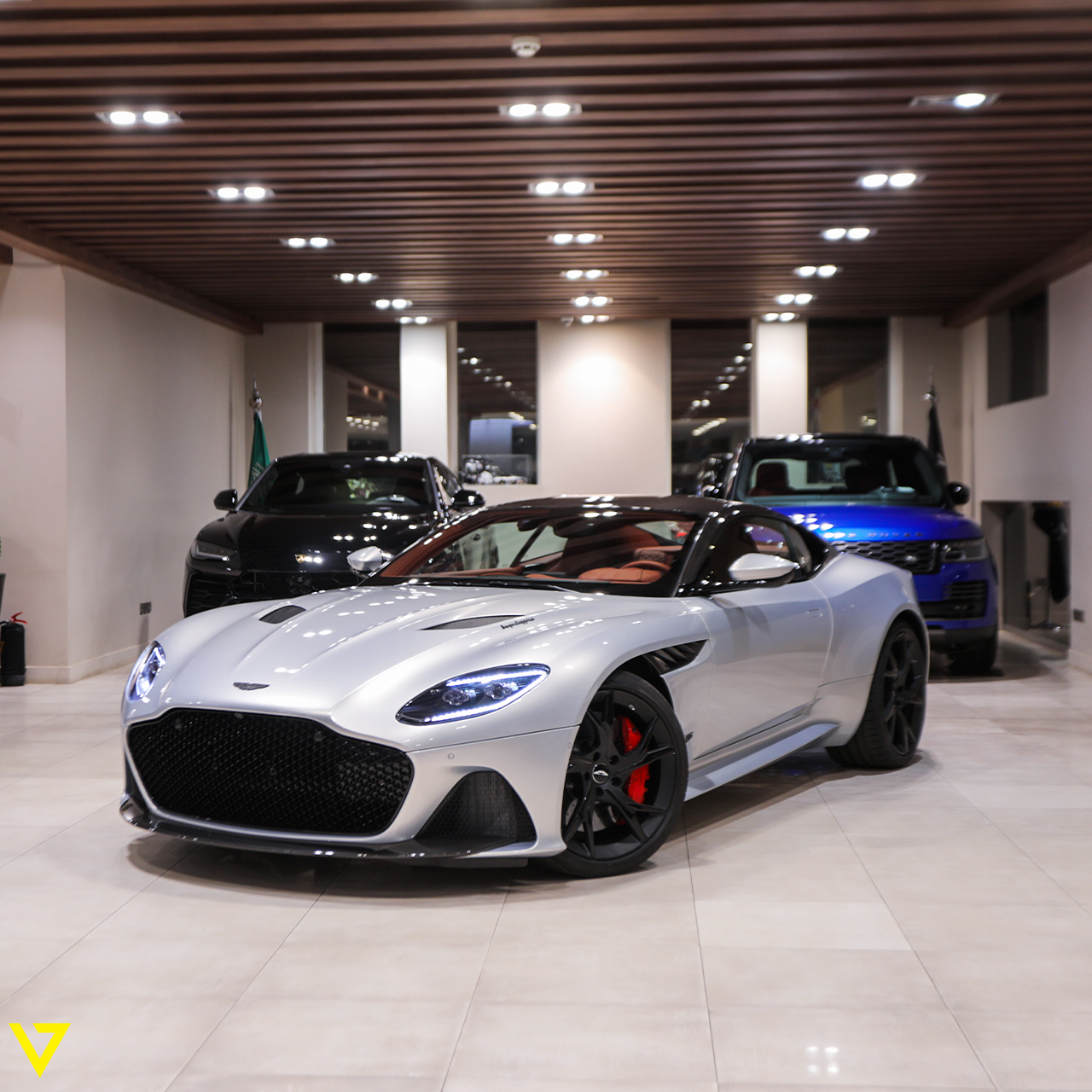 2019 Aston Martin DBS Superleggera, 8/14