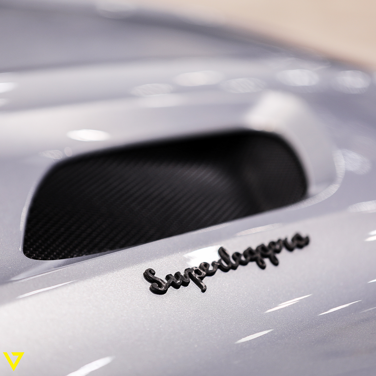 2019 Aston Martin DBS Superleggera, 11/14