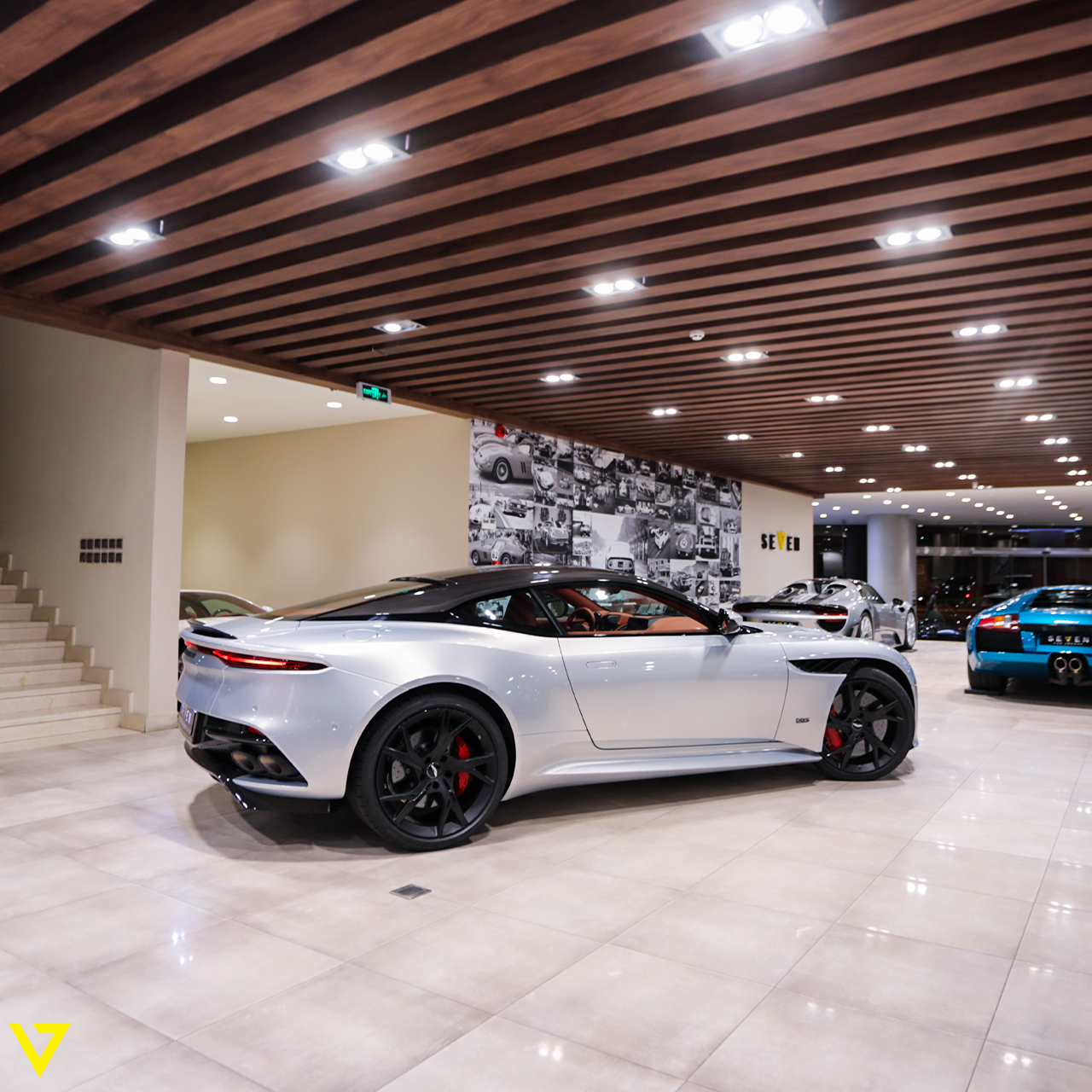 2019 Aston Martin DBS Superleggera, 13/14