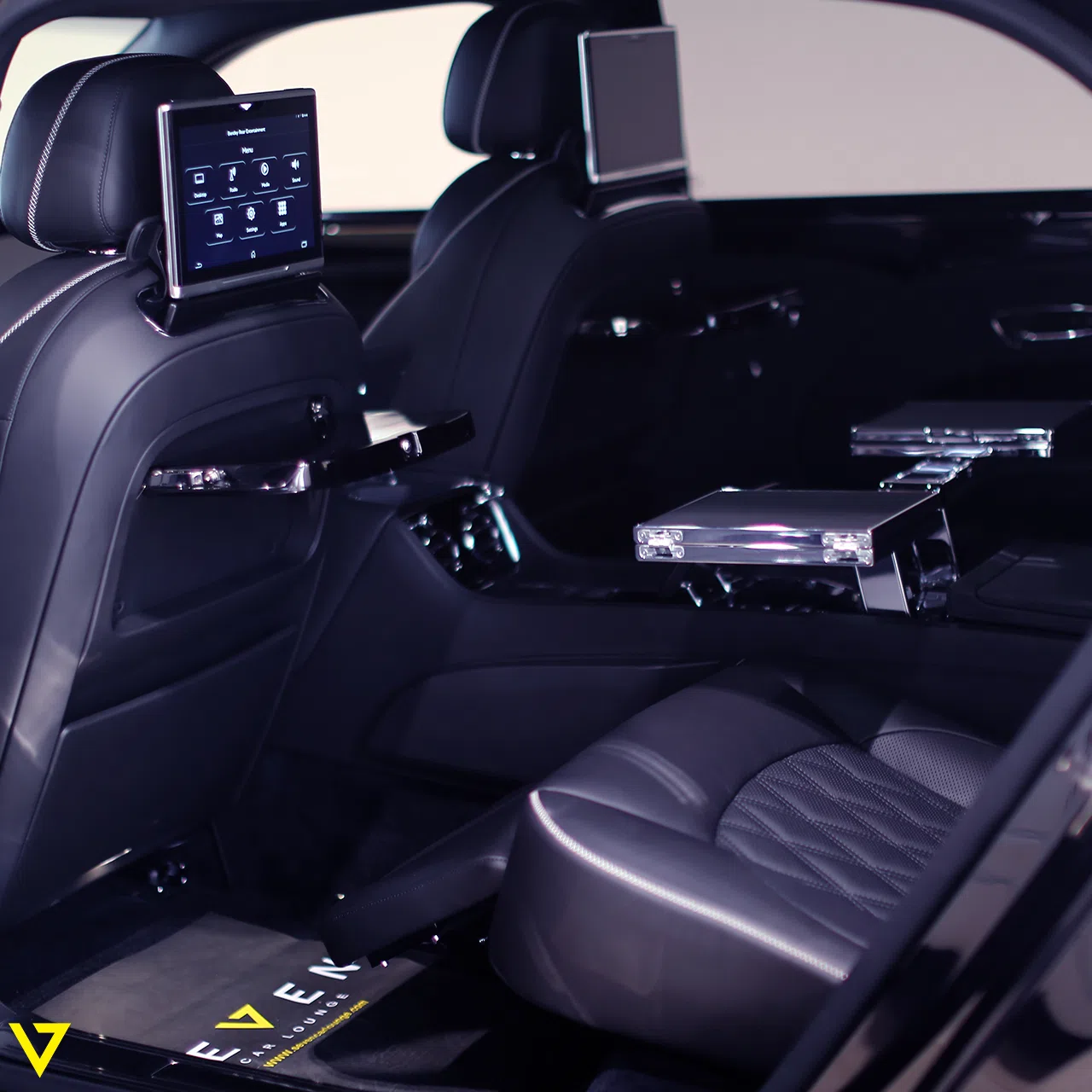 2017 Bentley Mulsanne interior, seats, Leather Black