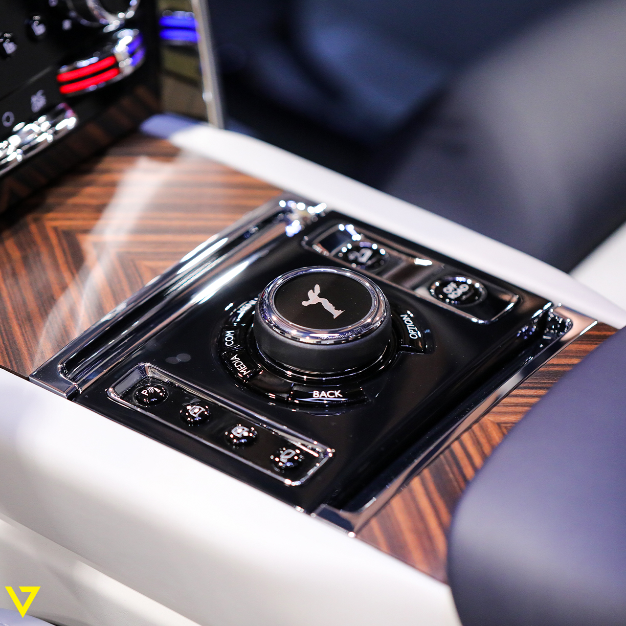 2020 Rolls Royce Cullinan, 5/15