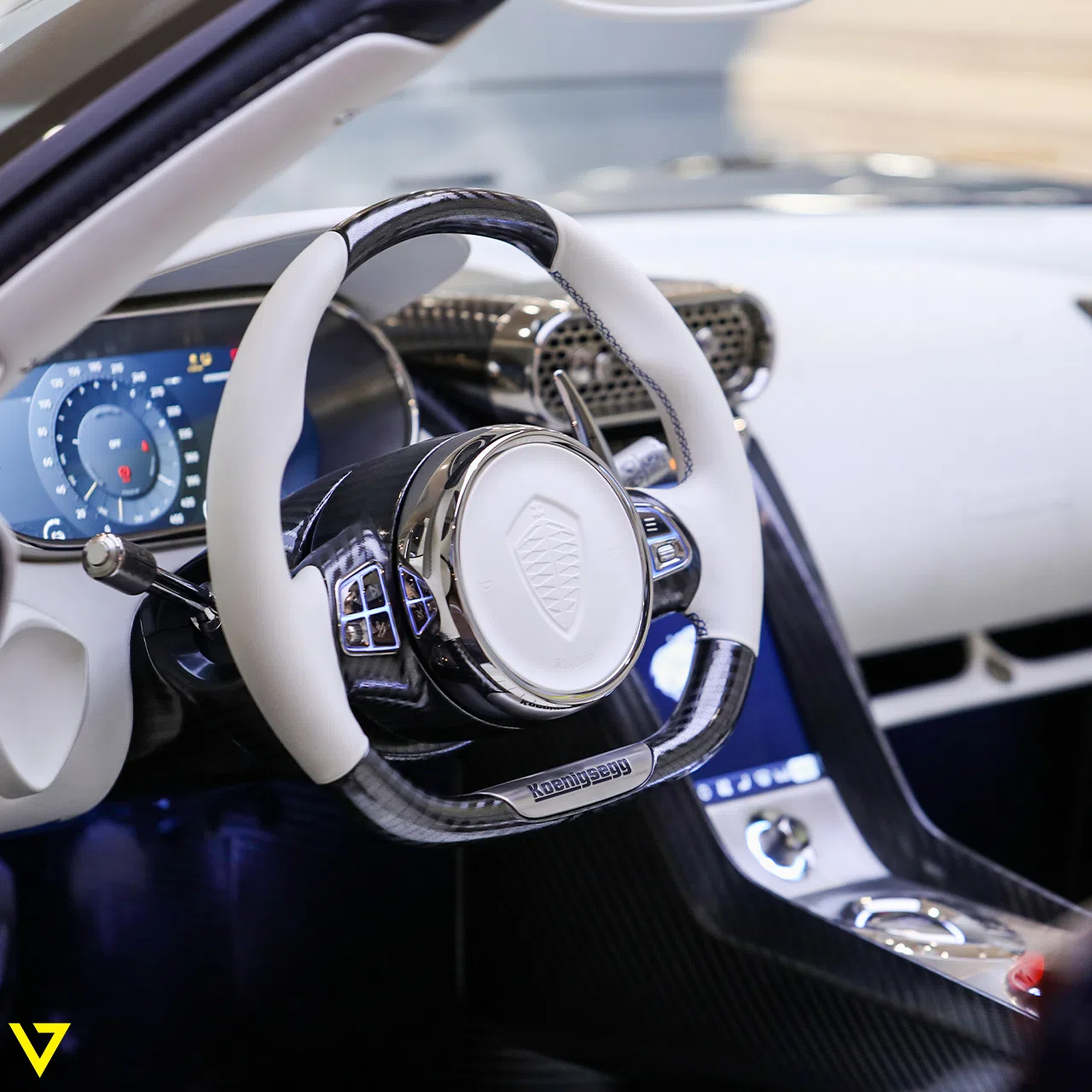 2019 Koenigsegg Regera interior, steering wheel, White