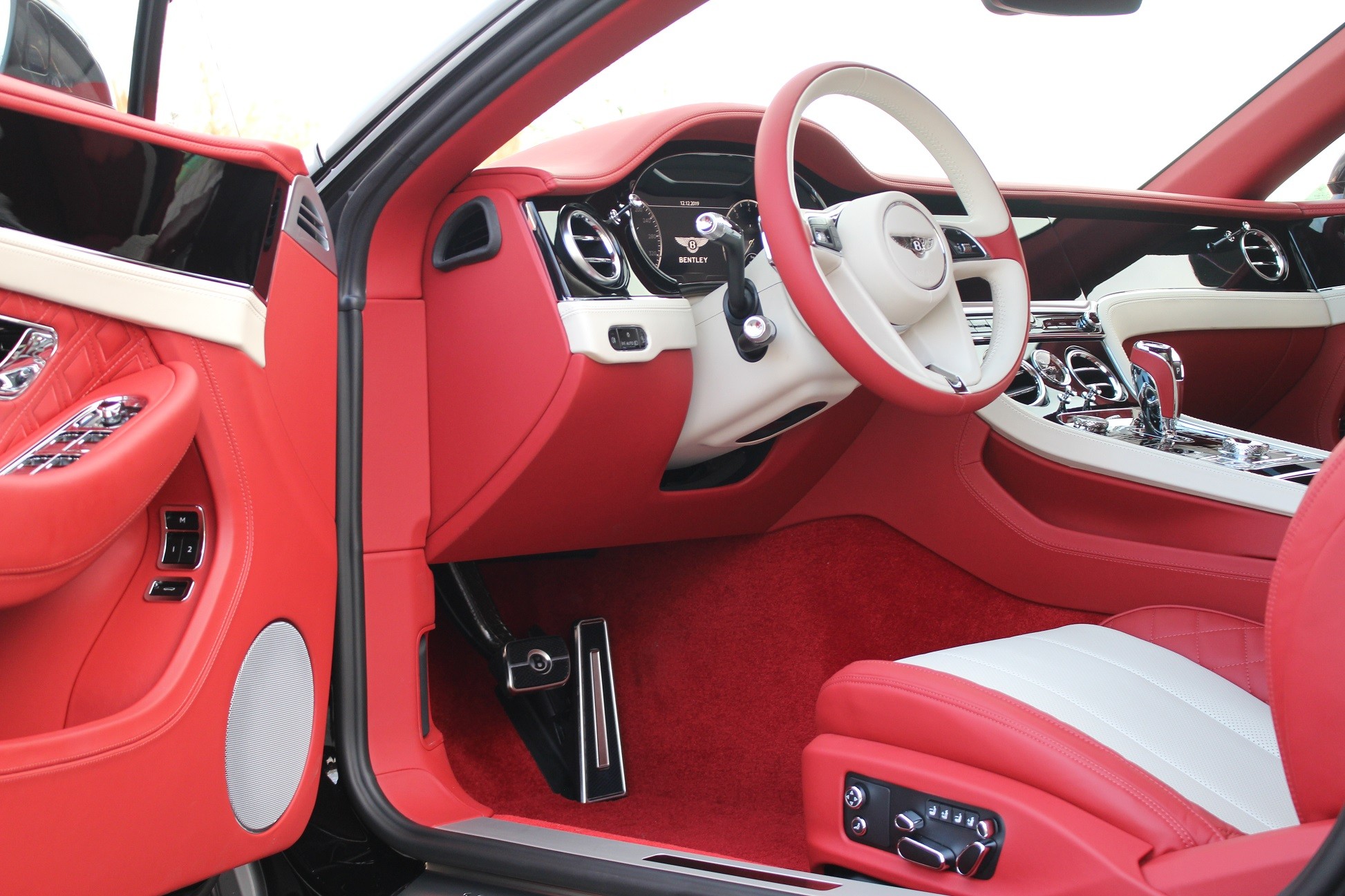 2020 Bentley Continental GT  W12 Mulliner, 2/20