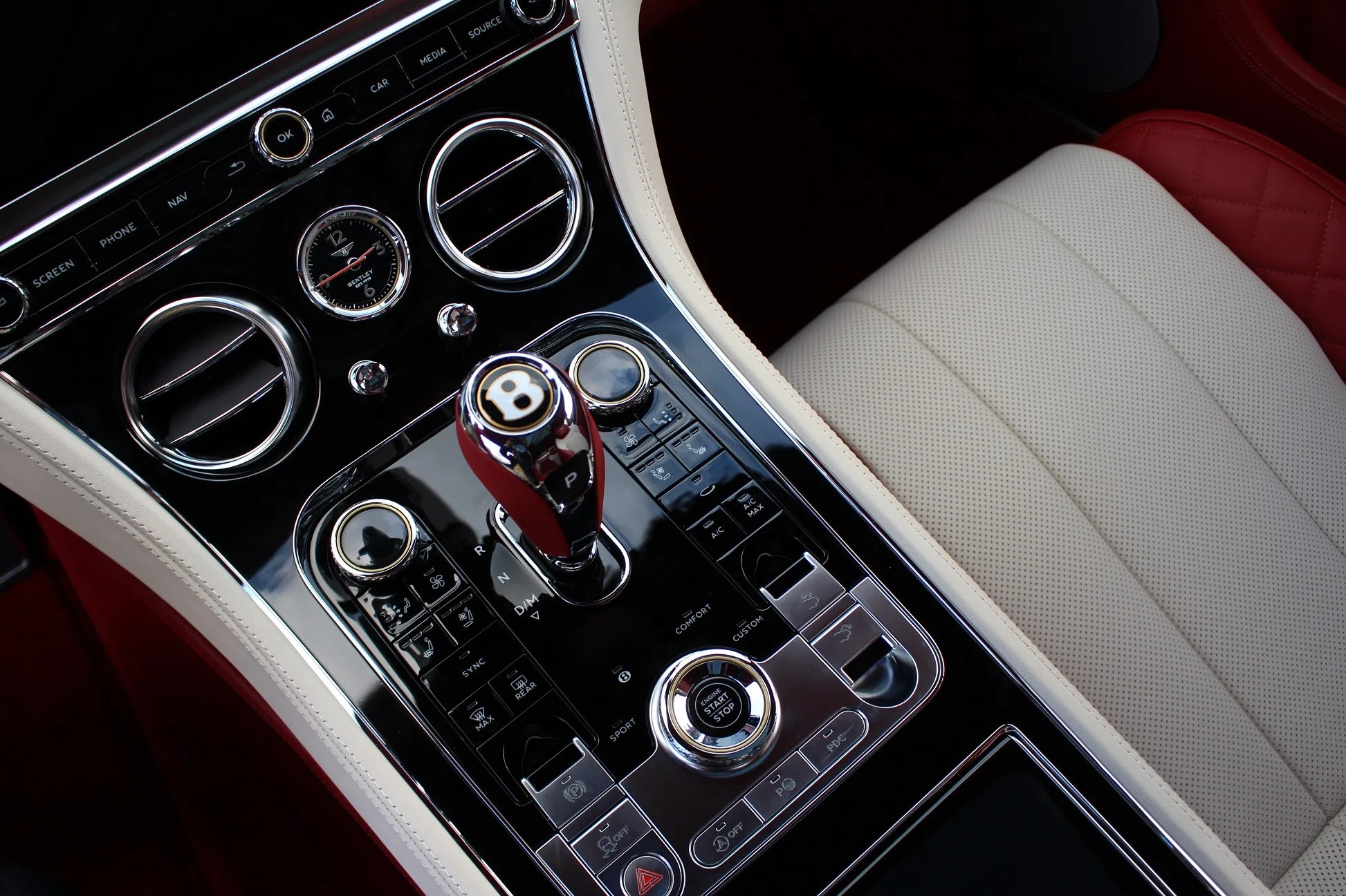 2020 Bentley Continental GT  W12 Mulliner interior, center console, Red Leather