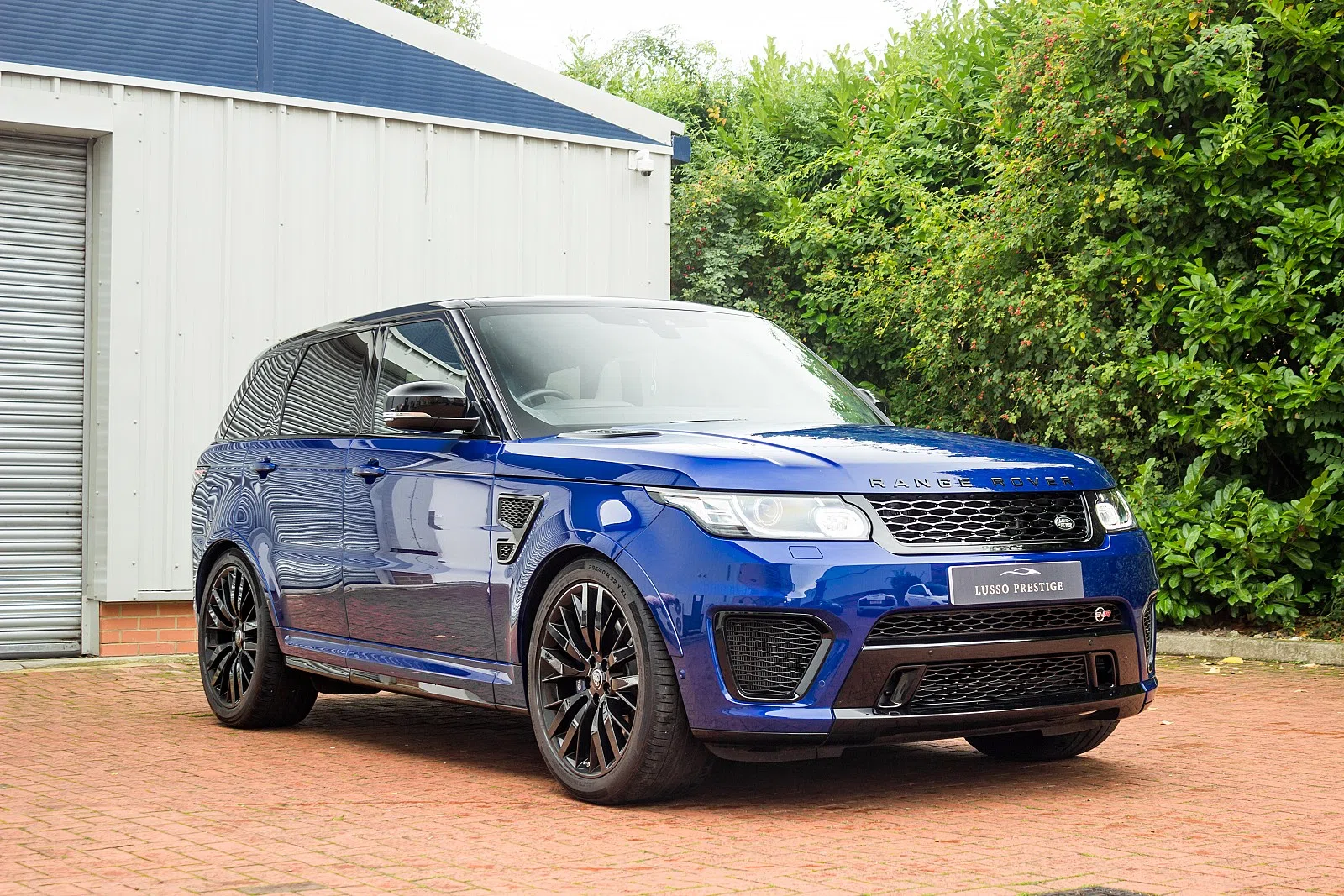 2017 Range Rover Sport SVR