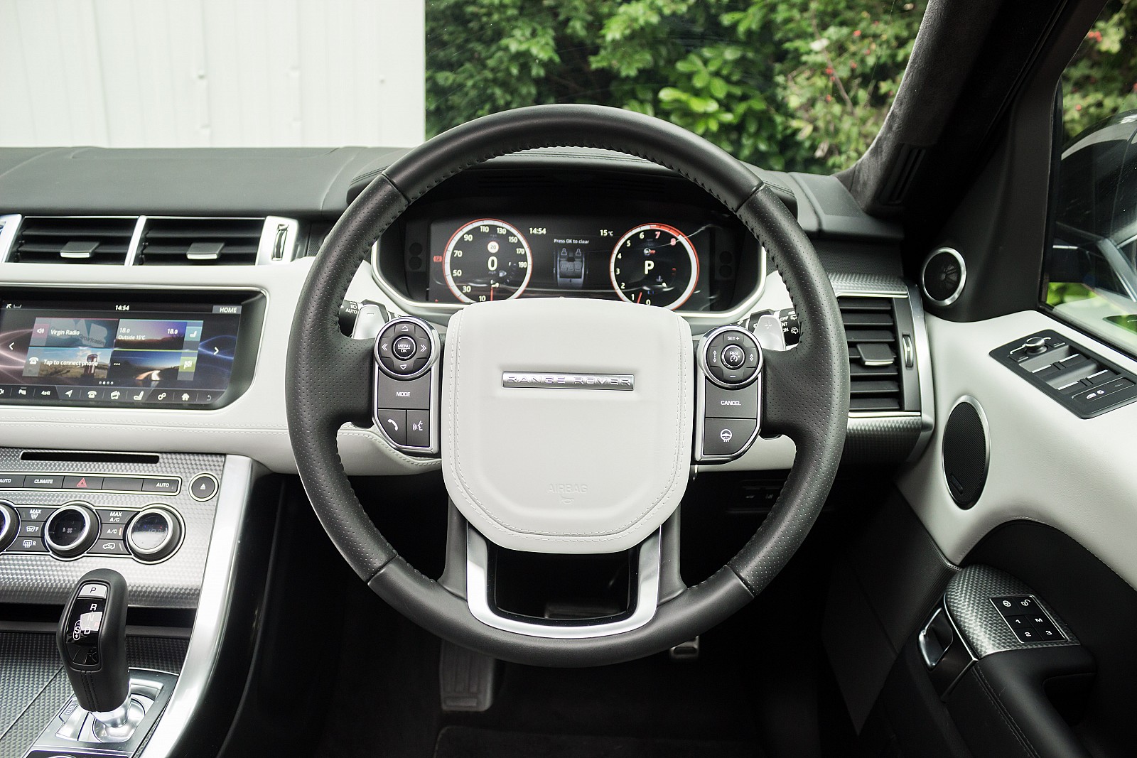 2017 Range Rover Sport SVR, 3/19