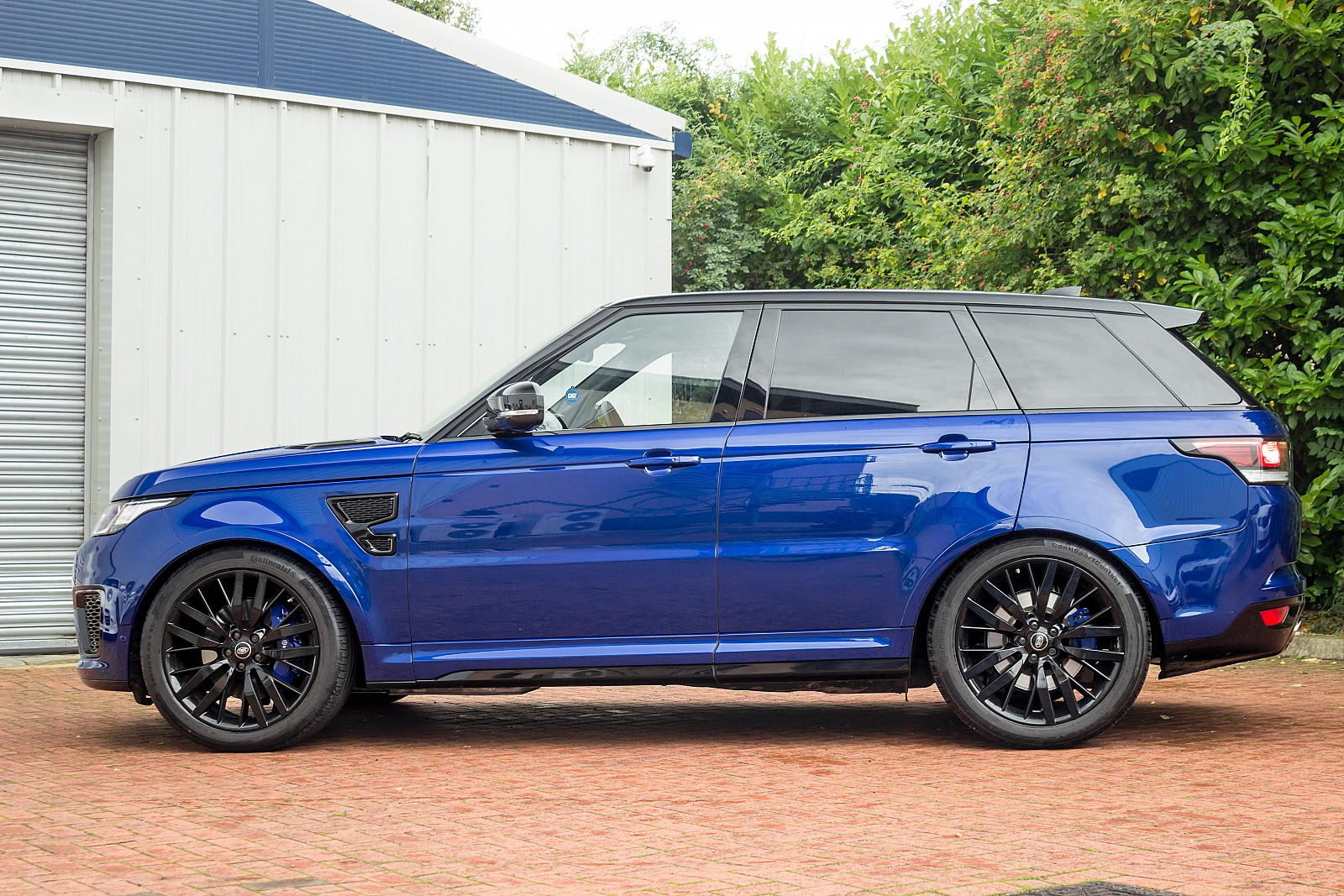 2017 Range Rover Sport SVR, 18/19