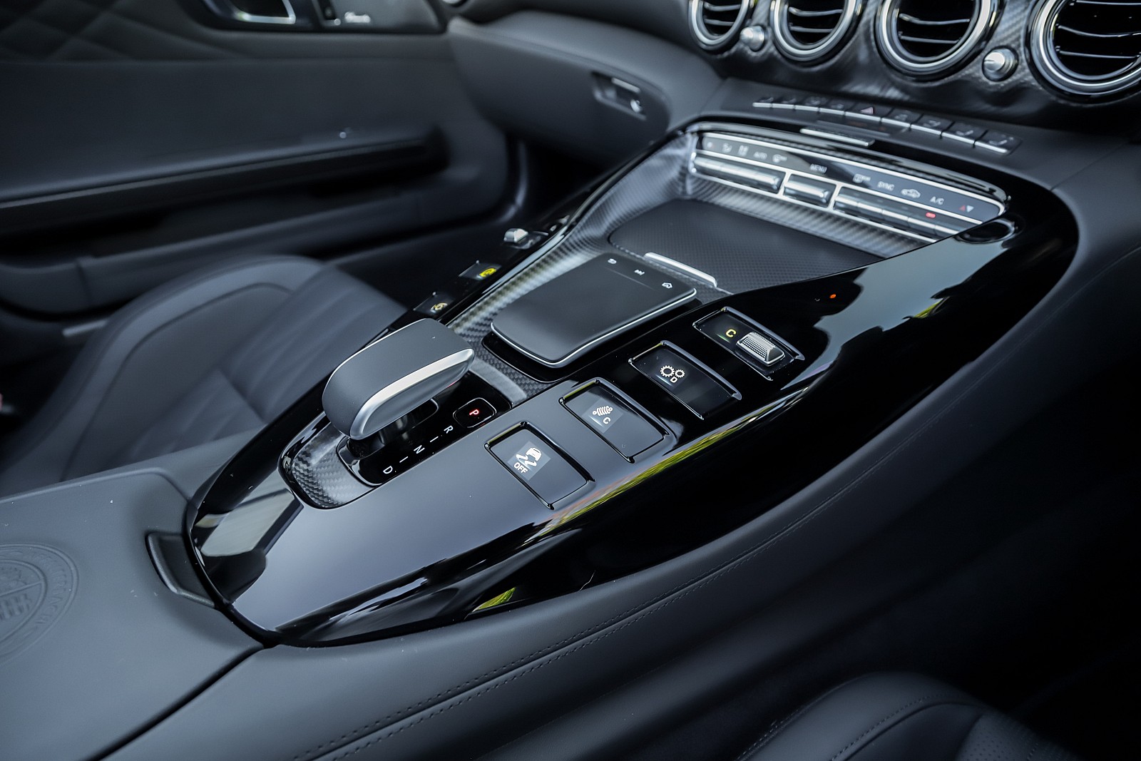 2019 Mercedes-AMG GT R Roadster, 6/20