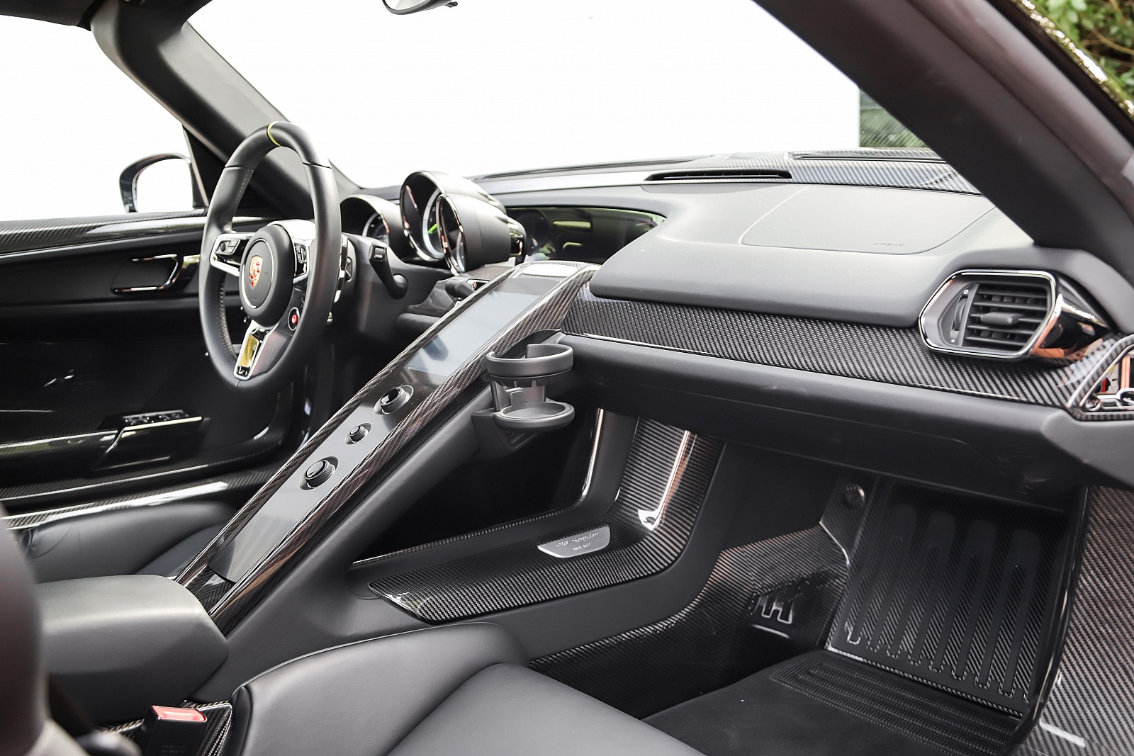 2018 Porsche 918 Spyder Weissach Package, 6/20