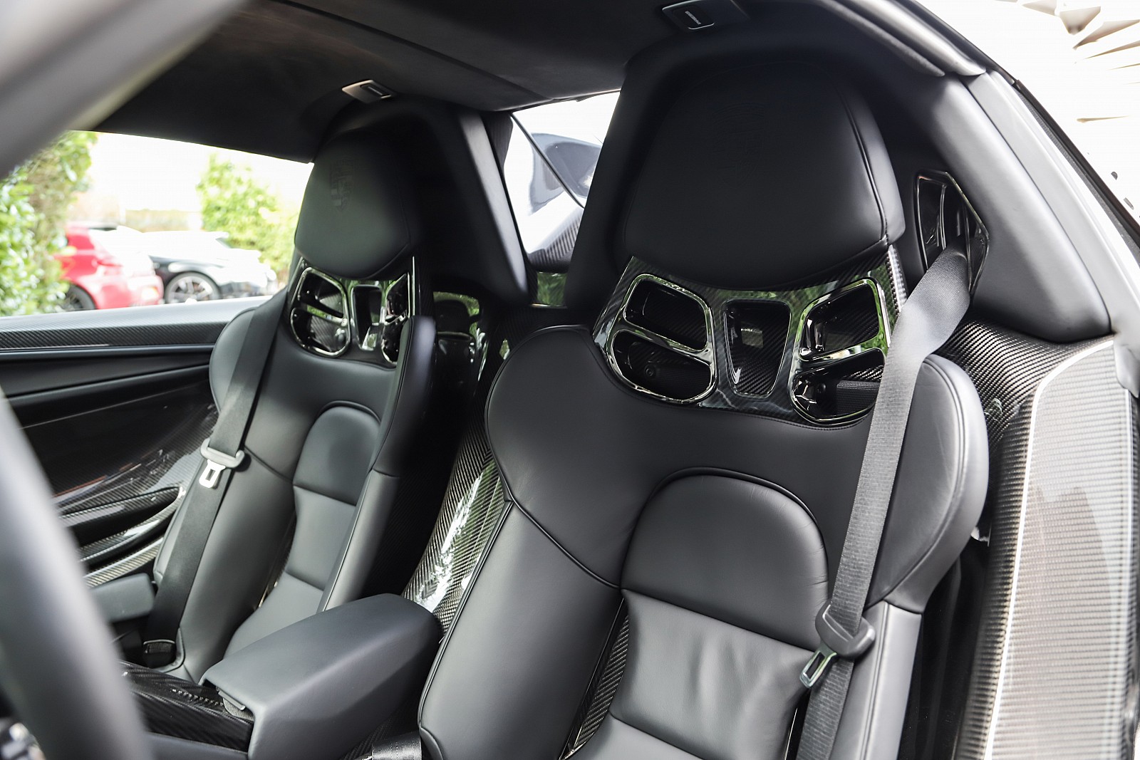 2018 Porsche 918 Spyder Weissach Package, 14/20
